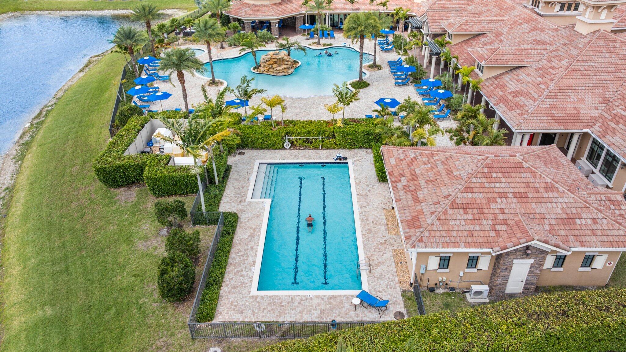 PARKLAND ROYALE - Residential