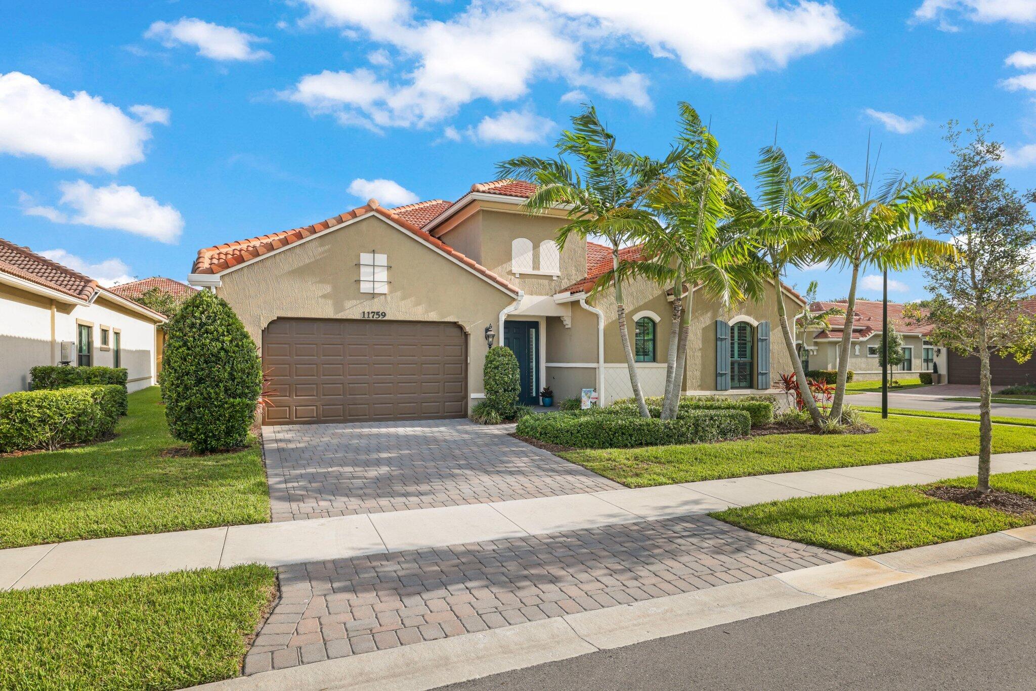 PARKLAND ROYALE - Residential