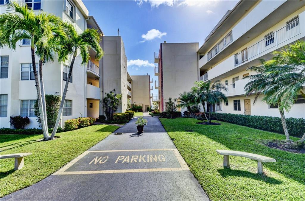 Seacrest Villas - Residential