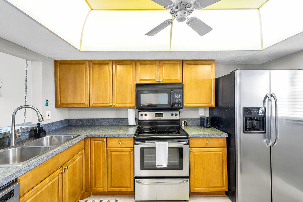 ATLANTIS CONDOMINIUM BUILDING A - Residential
