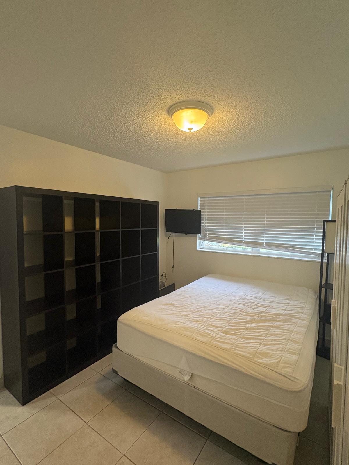 CRESTHAVEN VILLAS CONDO 31 - Residential