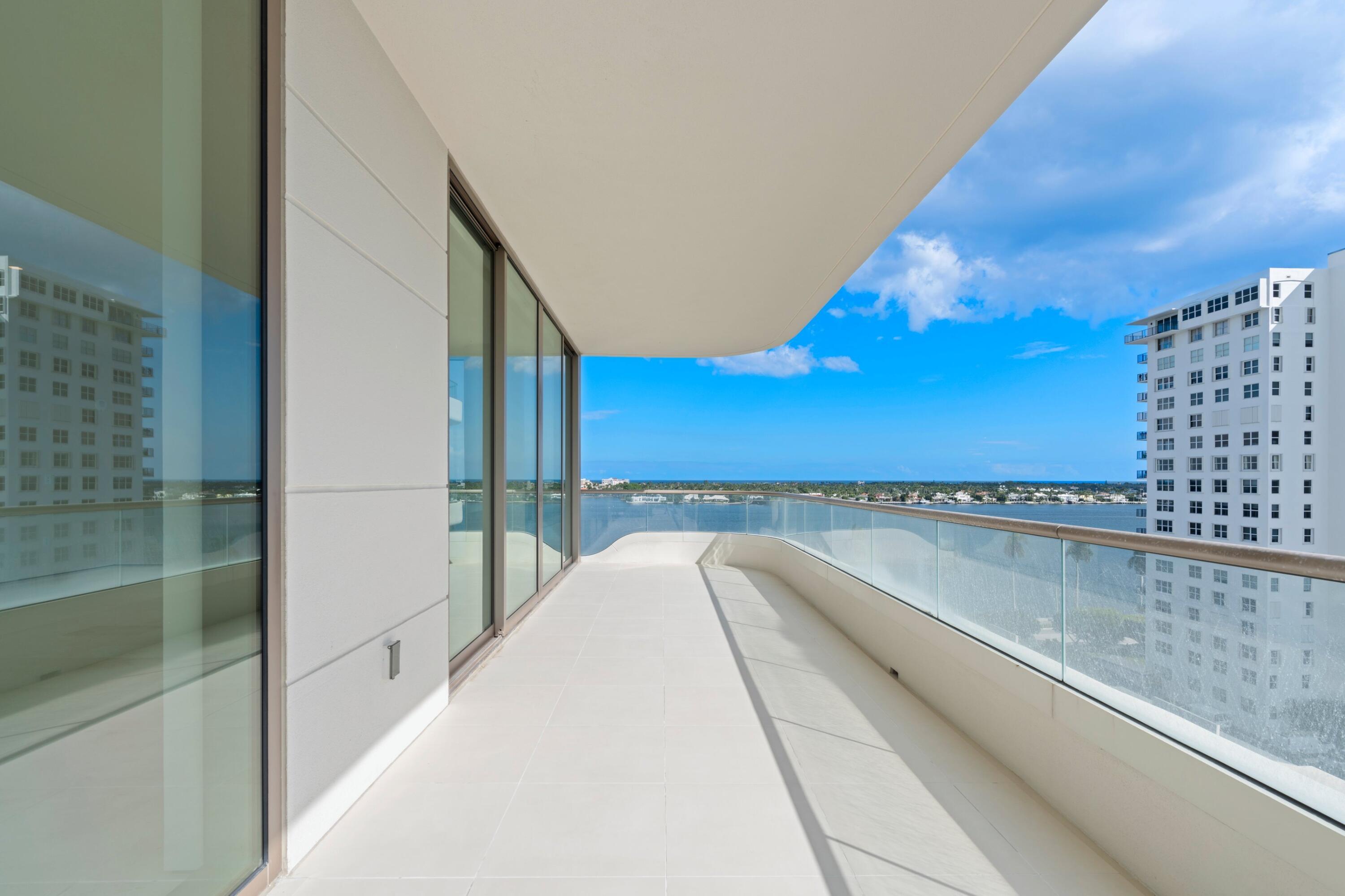 La Clara - Residential