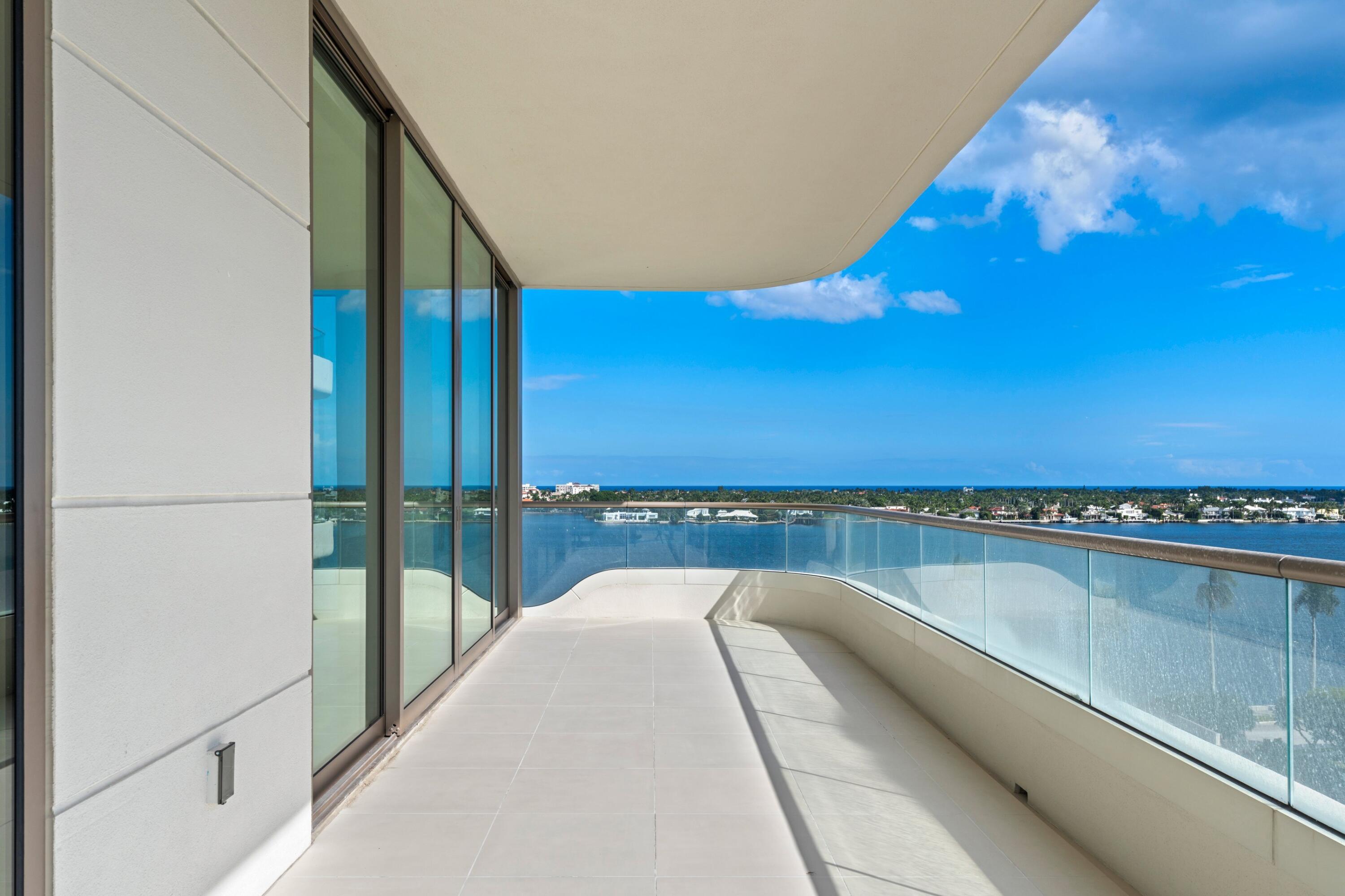 La Clara - Residential