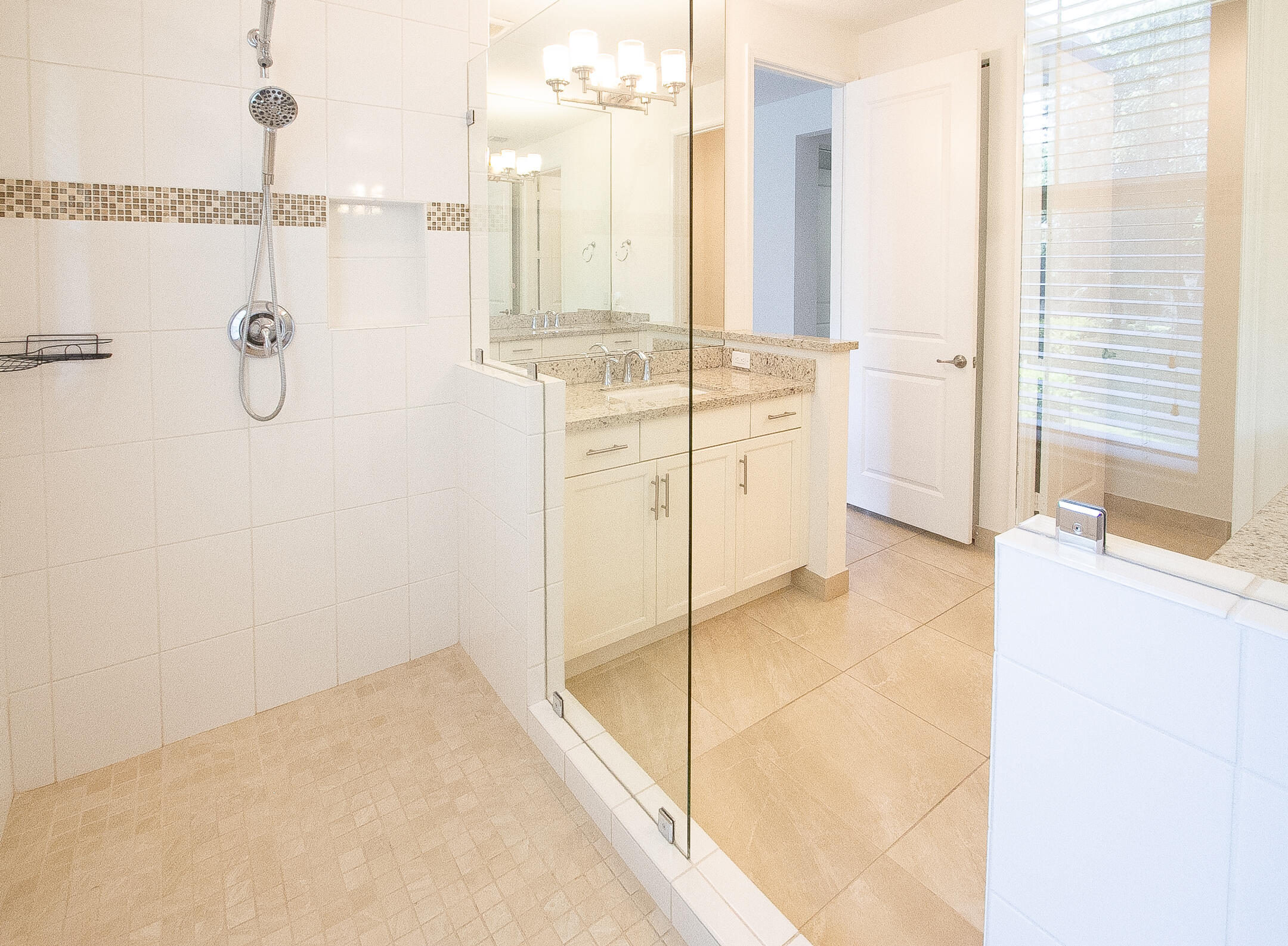 POINTE 100 CONDO - Residential Lease