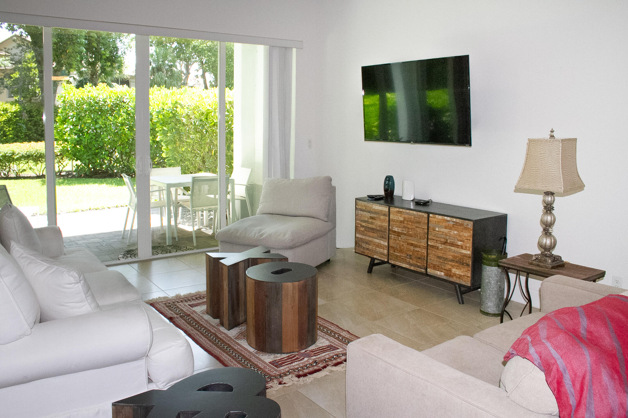 POINTE 100 CONDO - Residential Lease