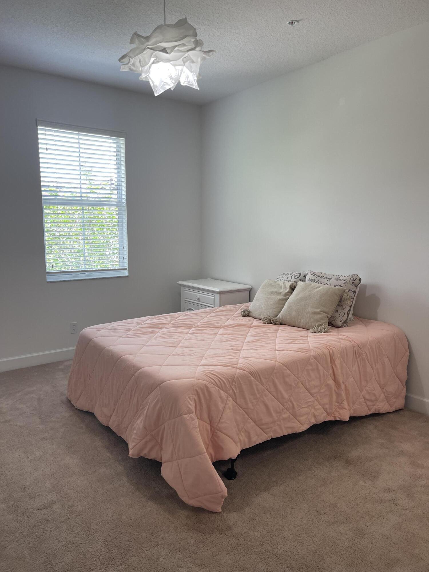 POINTE 100 CONDO - Residential Lease