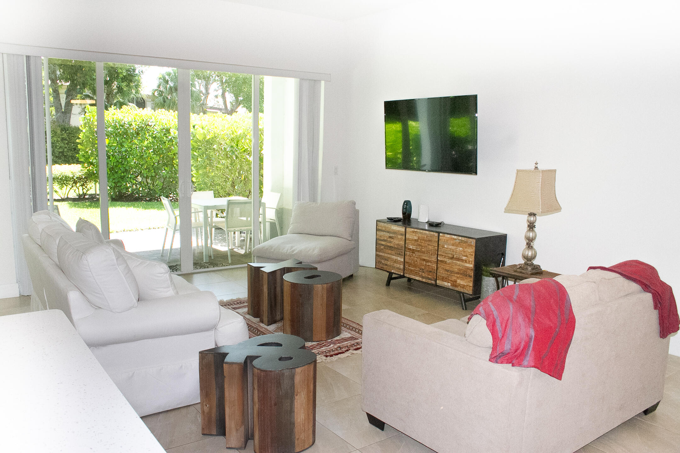 POINTE 100 CONDO - Residential Lease