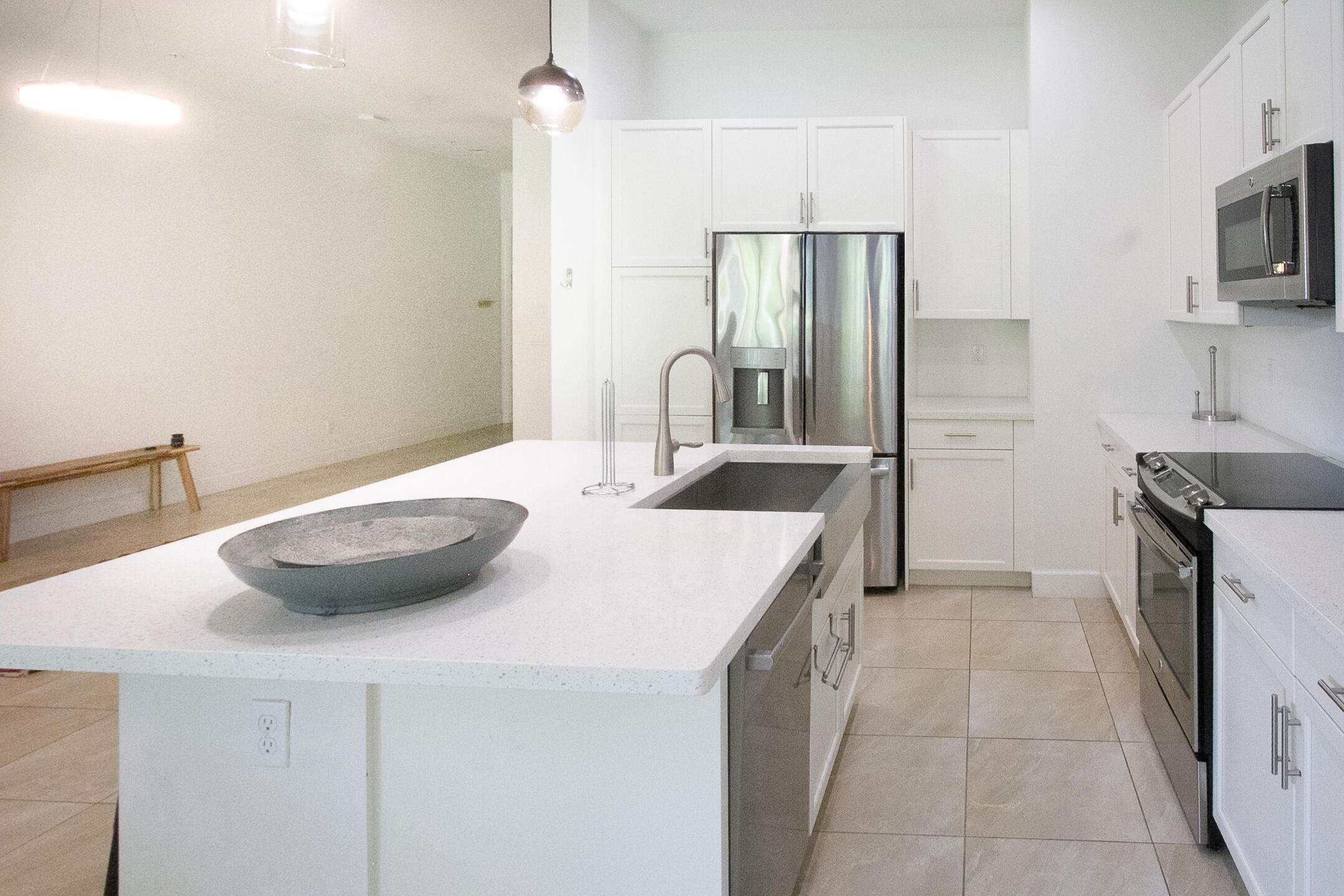 POINTE 100 CONDO - Residential Lease