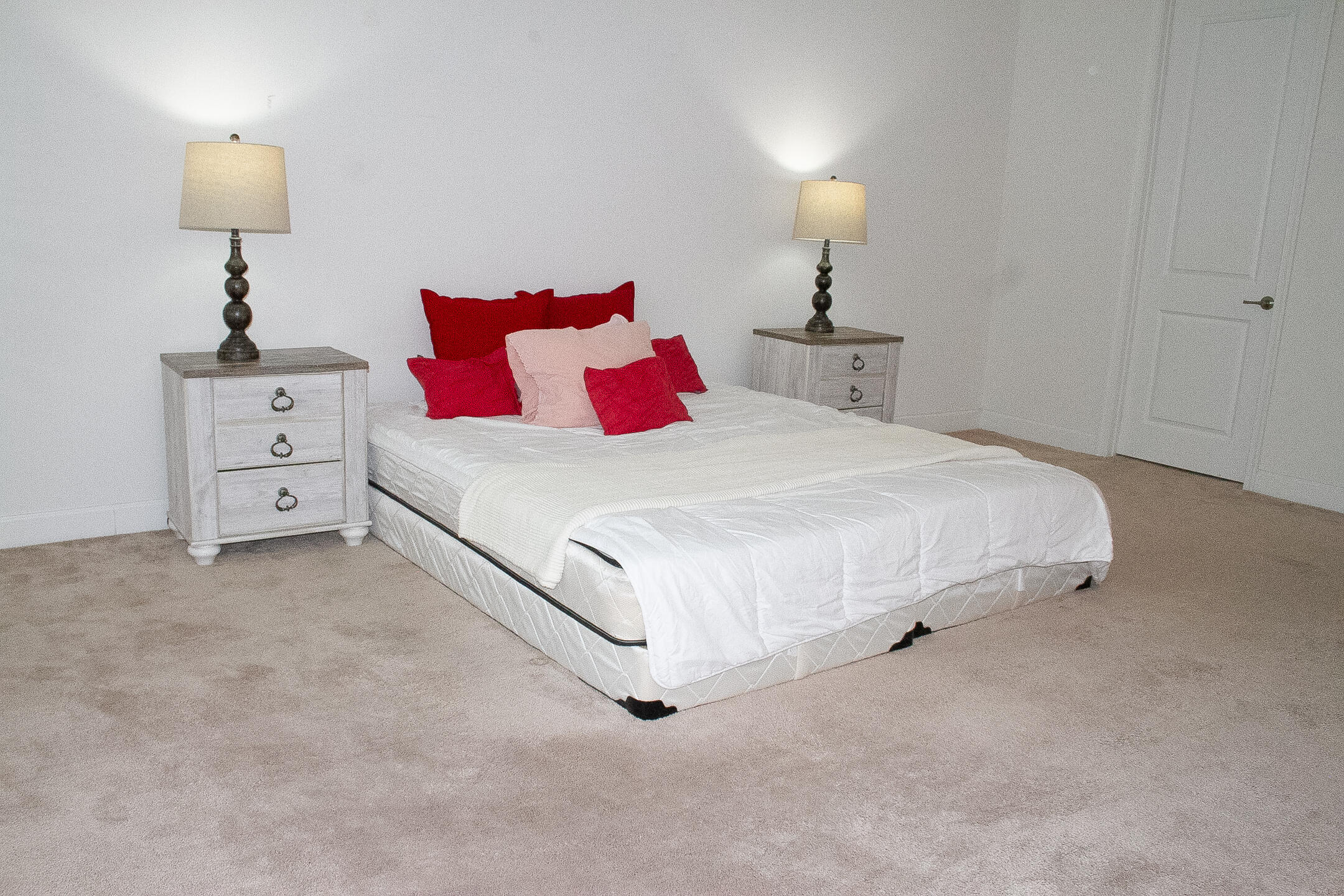 POINTE 100 CONDO - Residential Lease