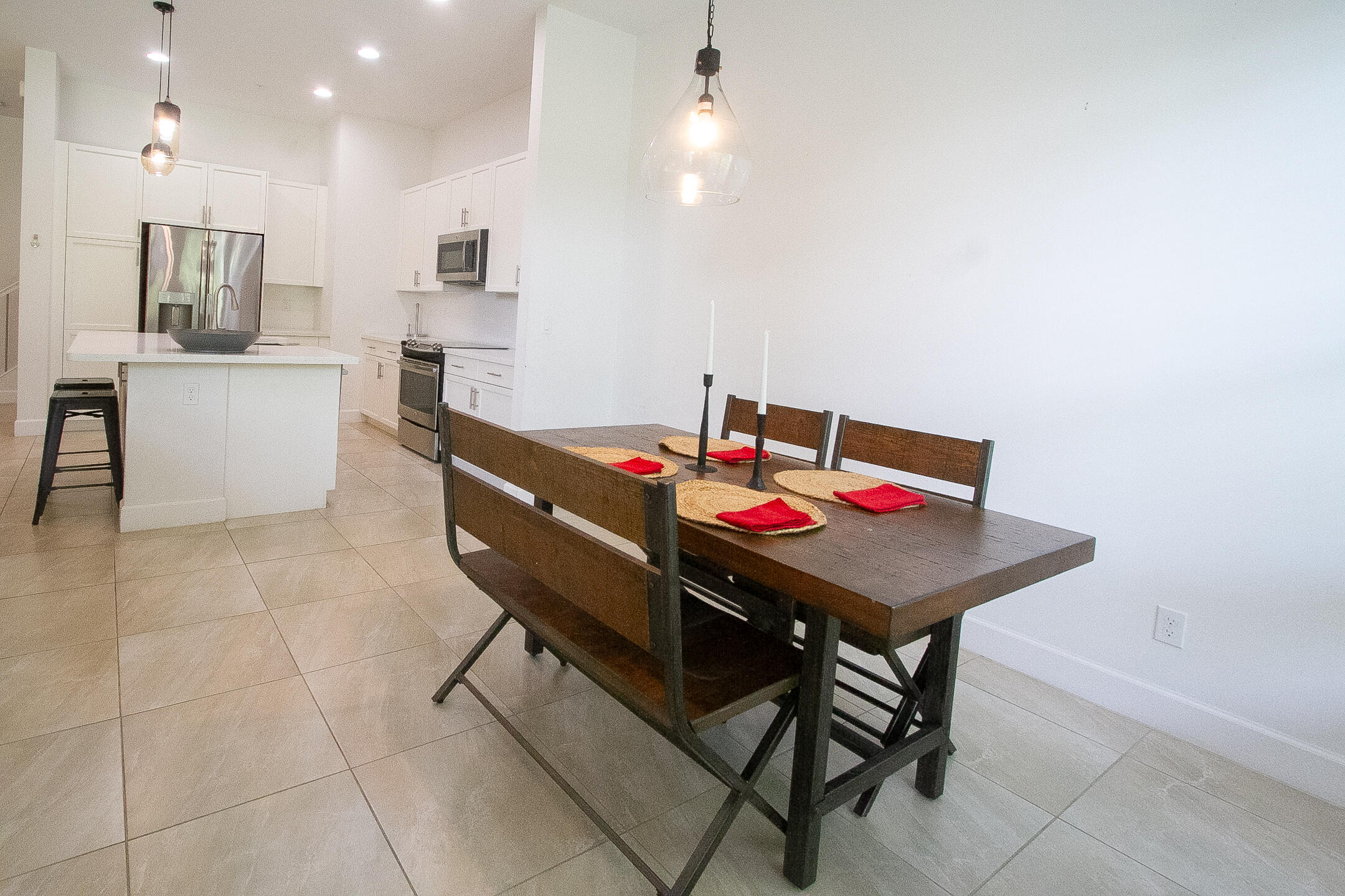 POINTE 100 CONDO - Residential Lease