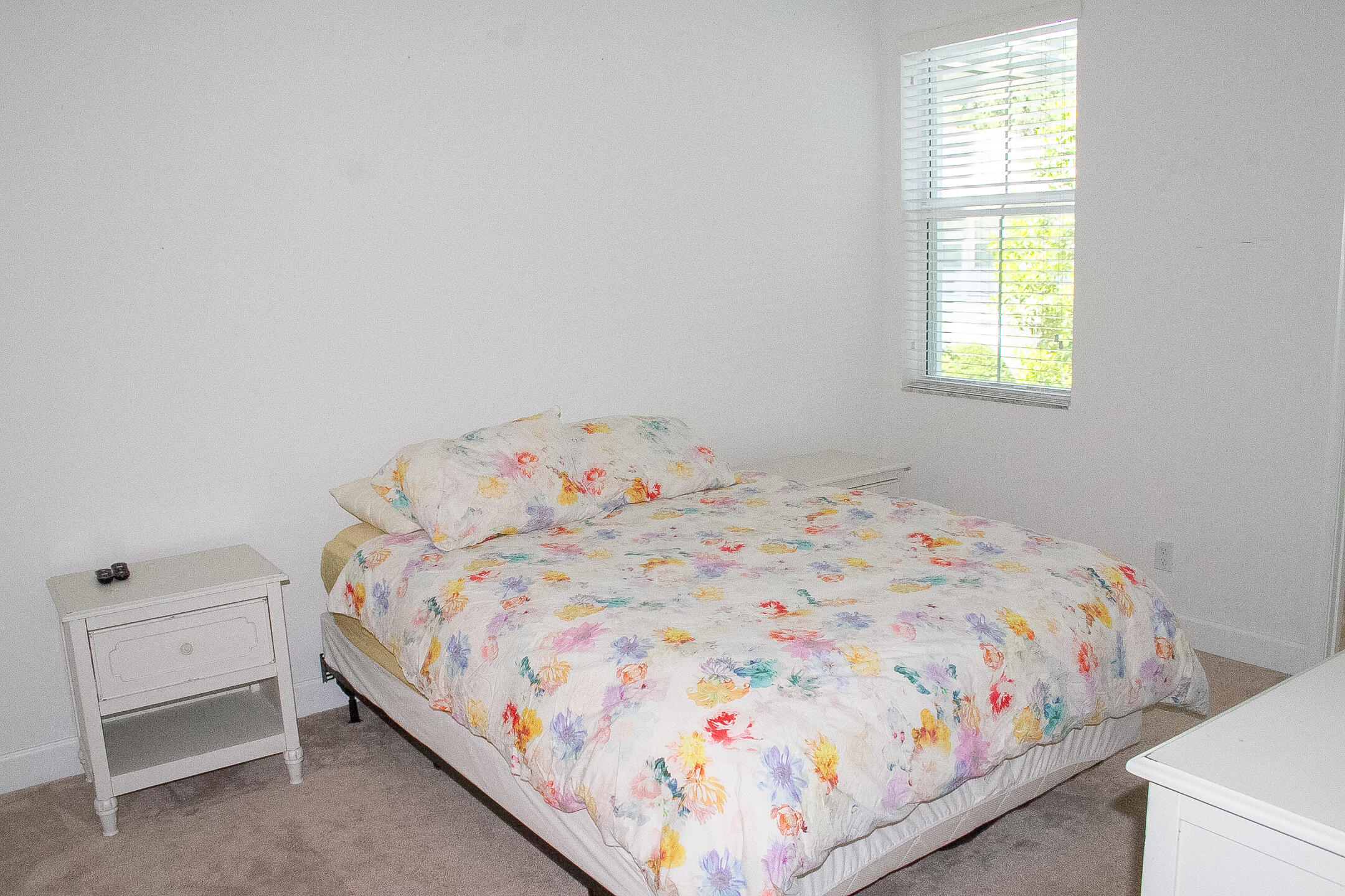 POINTE 100 CONDO - Residential Lease