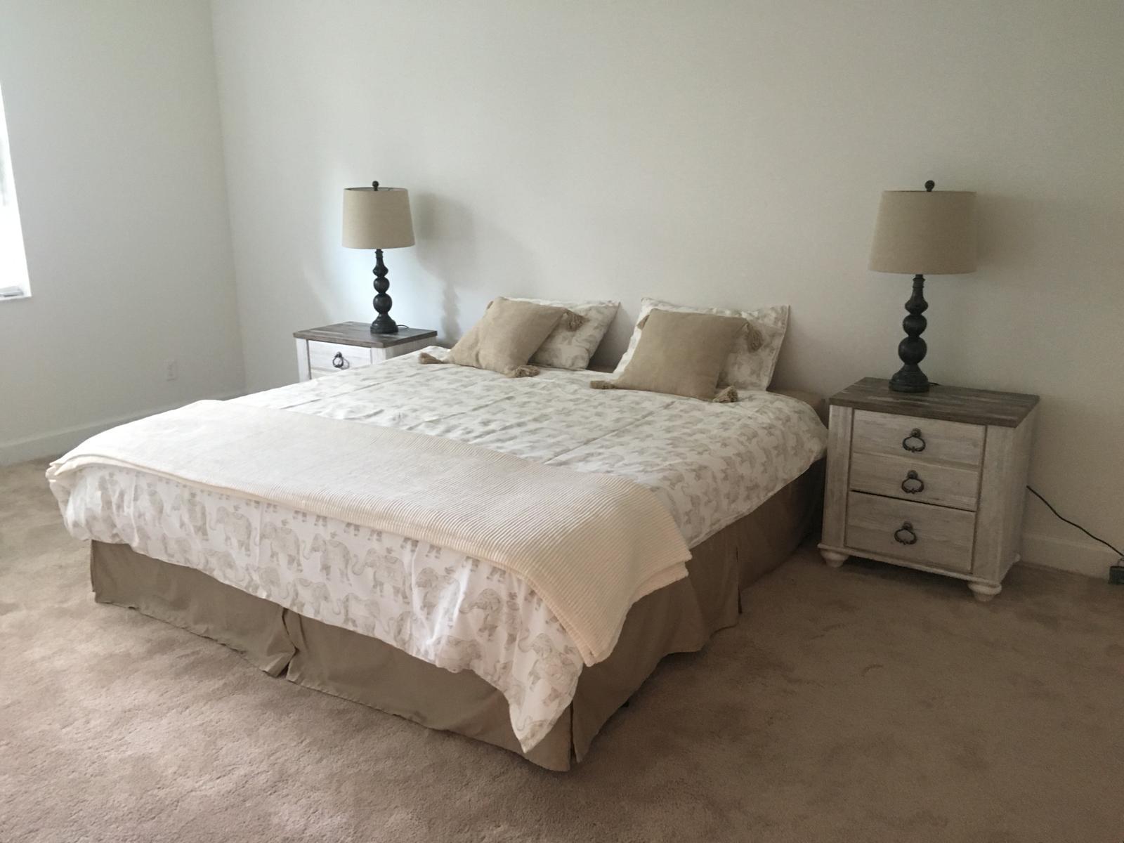 POINTE 100 CONDO - Residential Lease
