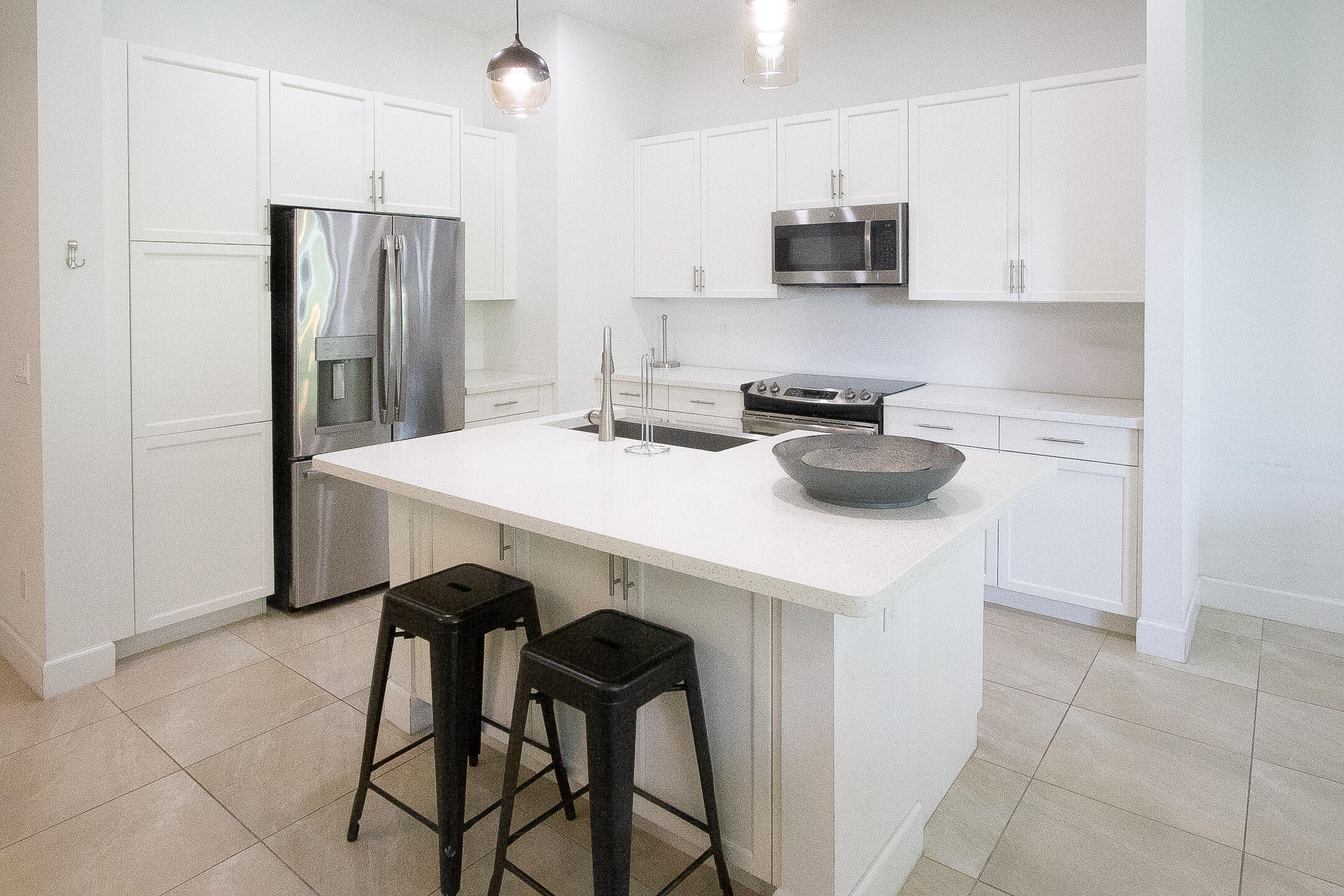 POINTE 100 CONDO - Residential Lease