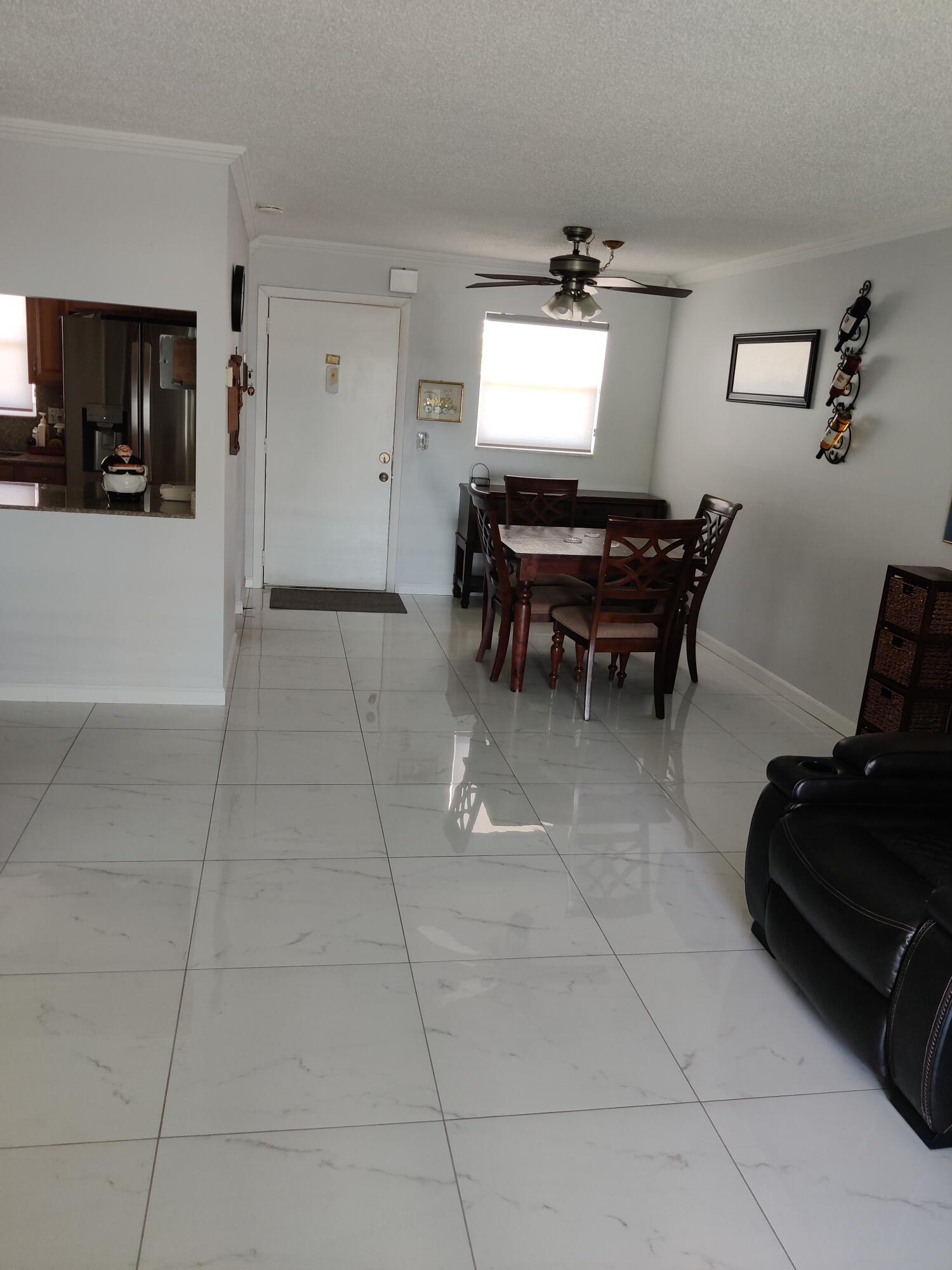 LAKESIDE VILLAGE CONDO 10 - Residential