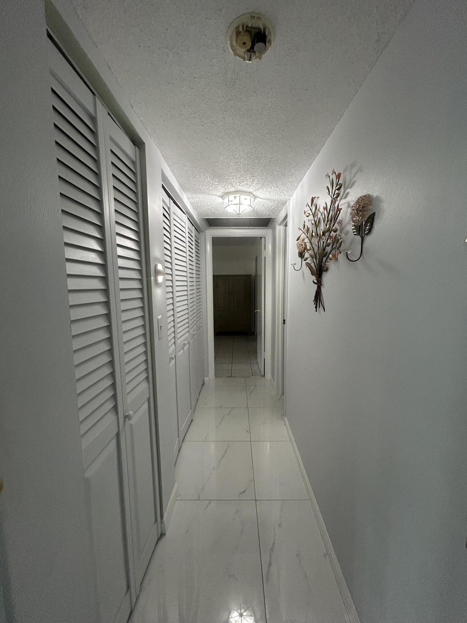 LAKESIDE VILLAGE CONDO 10 - Residential