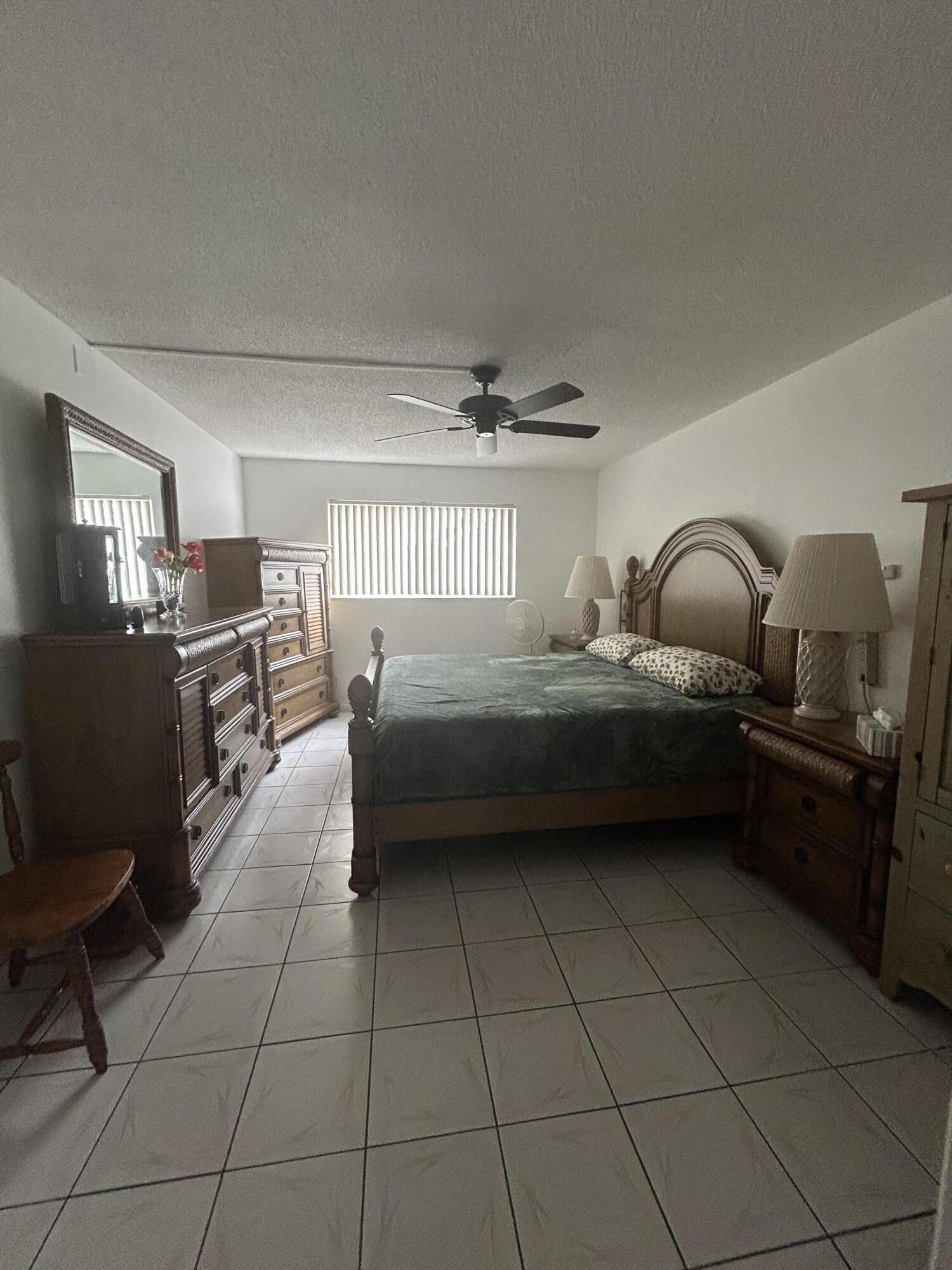 LAKESIDE VILLAGE CONDO 10 - Residential