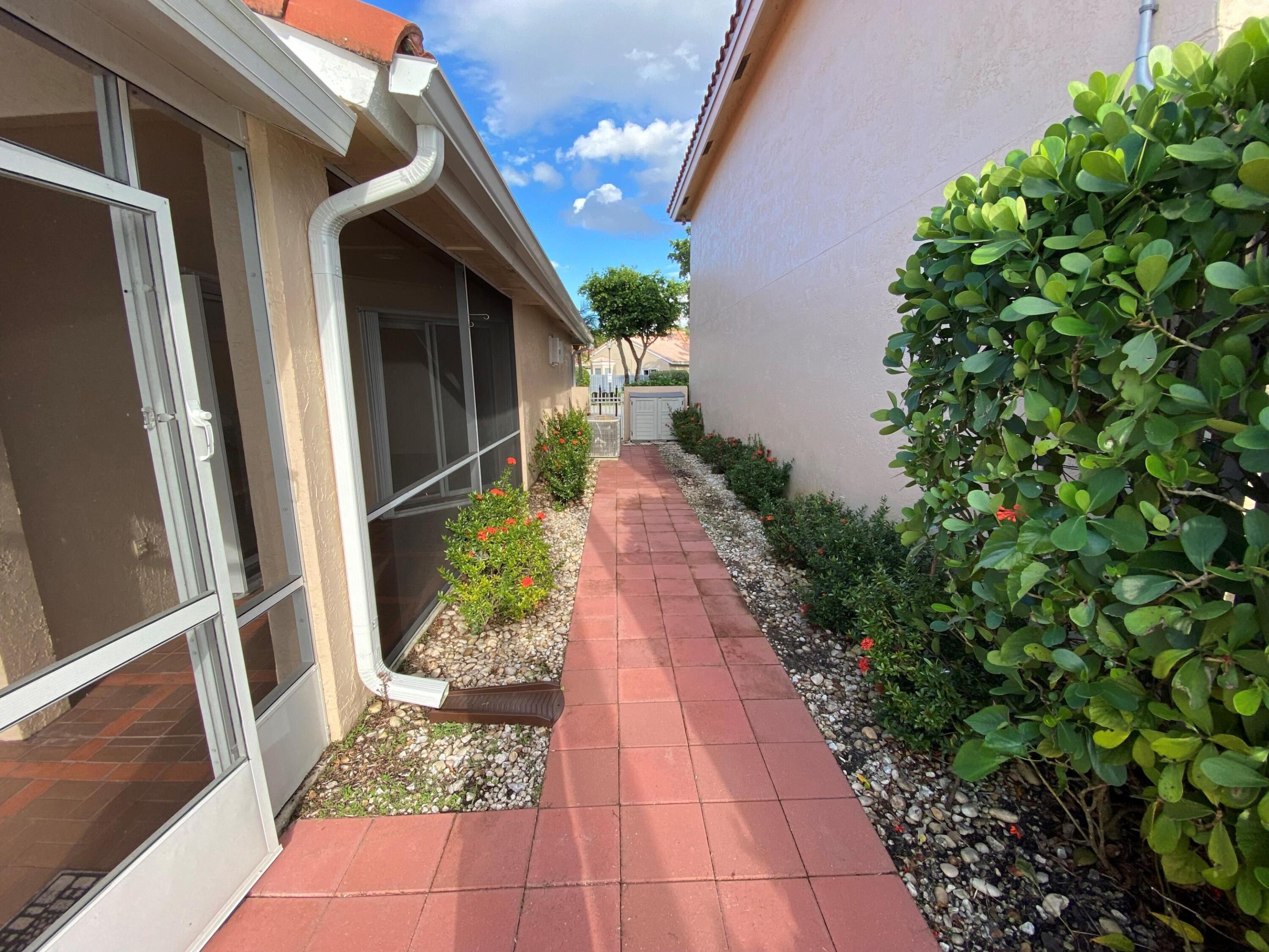 COUNTRY ISLES GARDEN HOMES - Residential Lease
