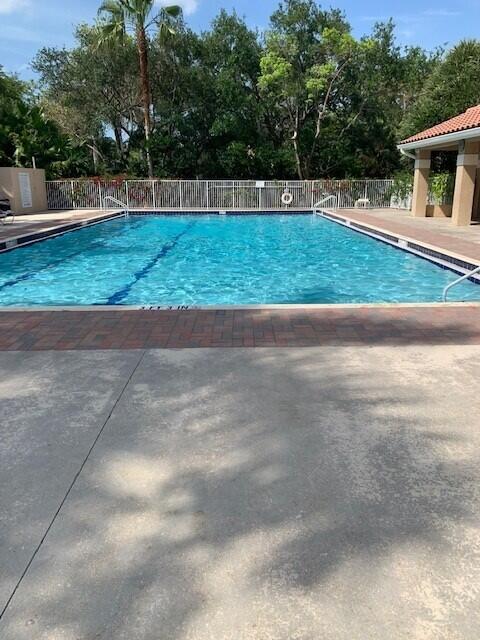 COUNTRY ISLES GARDEN HOMES - Residential Lease