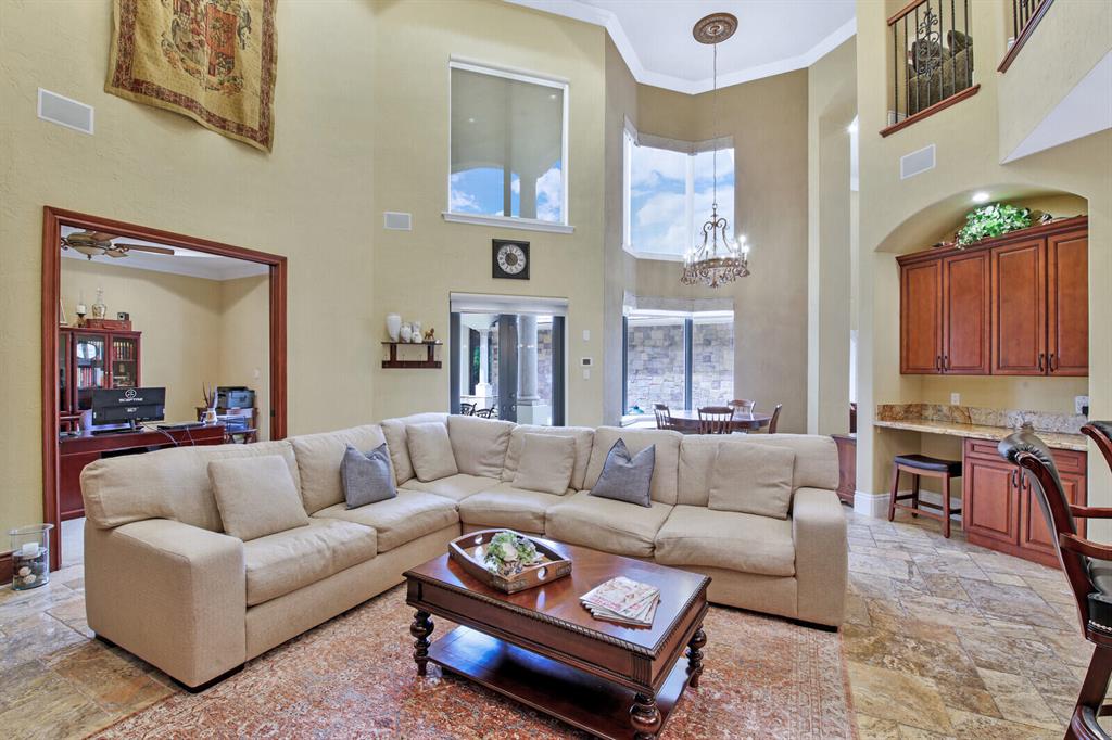 LEXINGTON OF SHERBROOKE - Residential