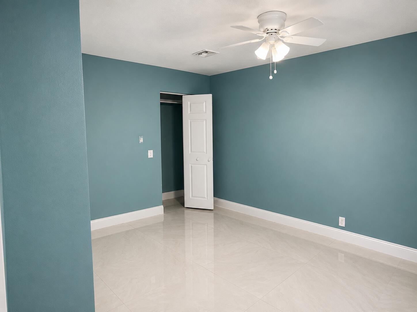GARDENS THE - Residential Lease