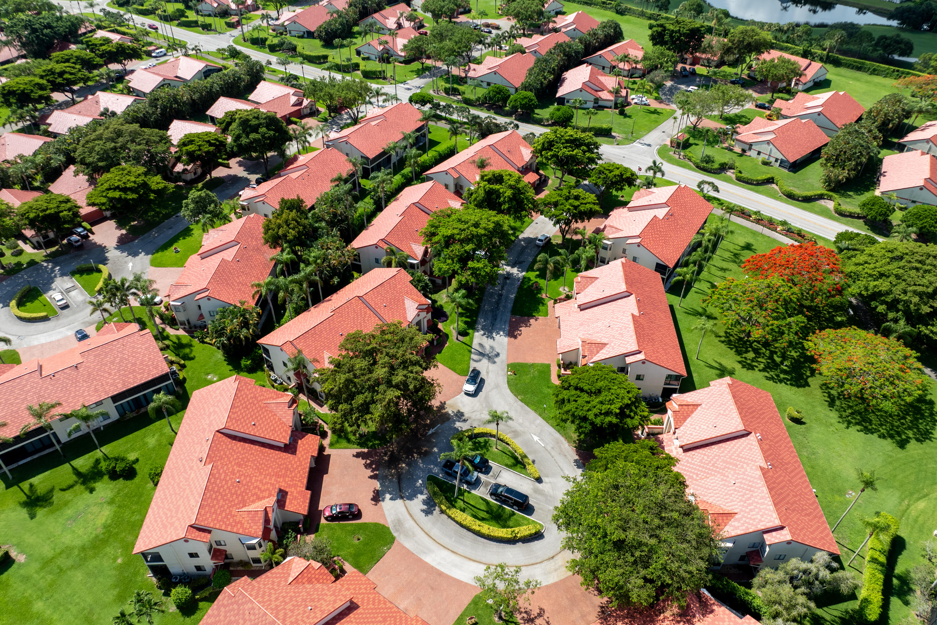 LEXINGTON CLUB VILLAS CONDO - Residential
