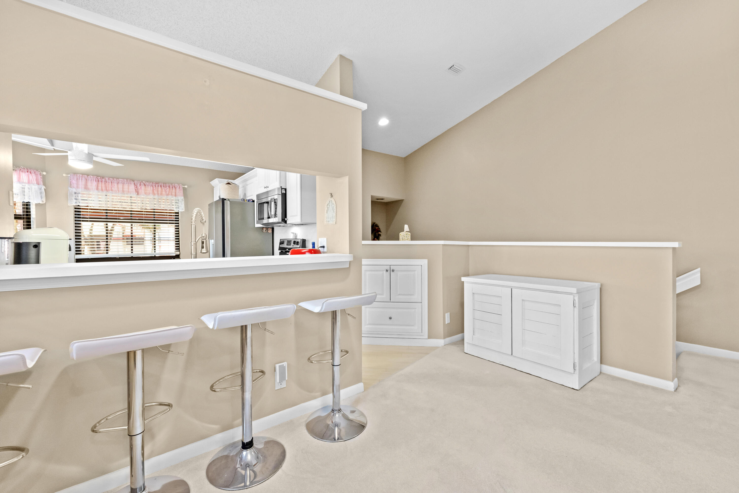 LEXINGTON CLUB VILLAS CONDO - Residential