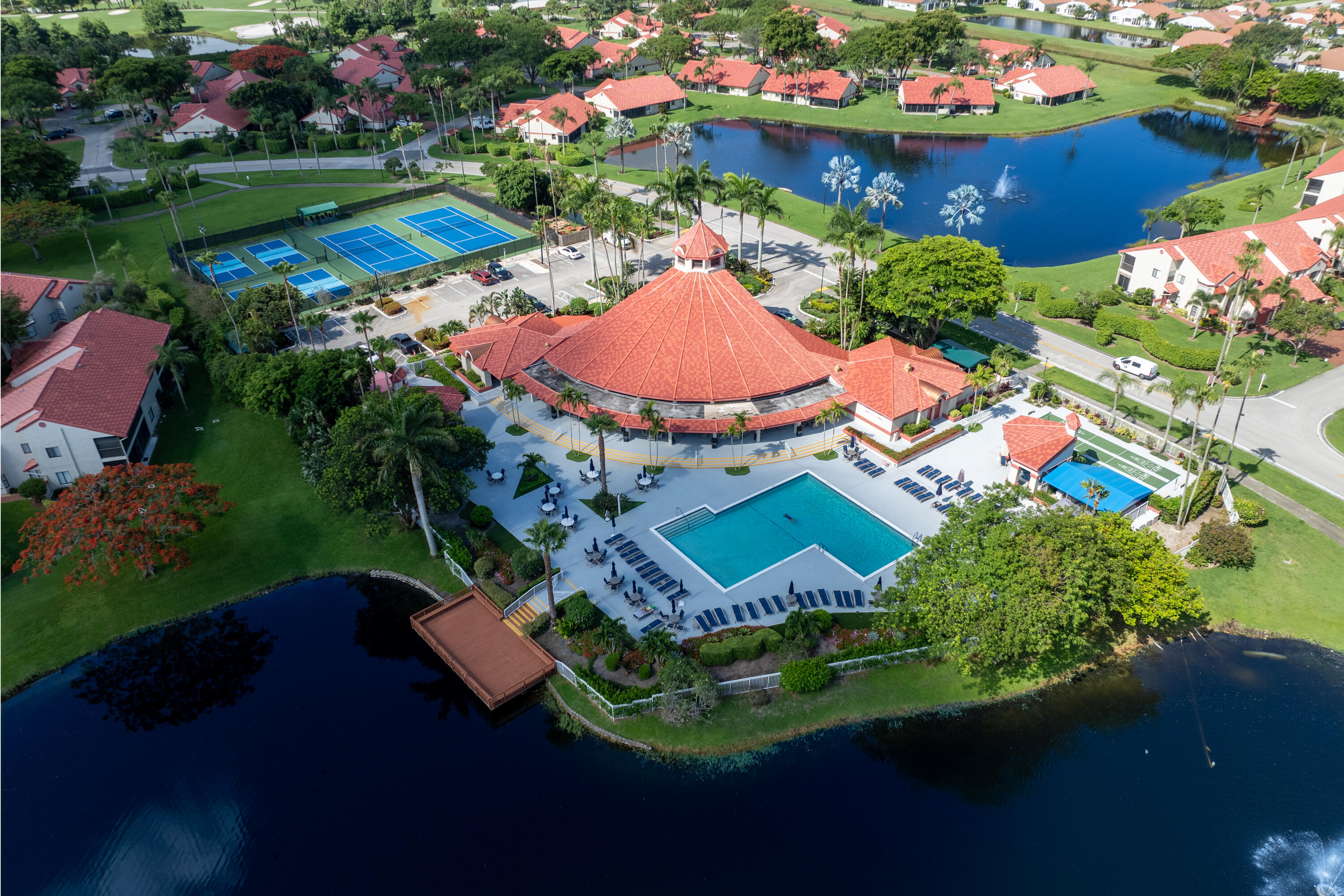 LEXINGTON CLUB VILLAS CONDO - Residential