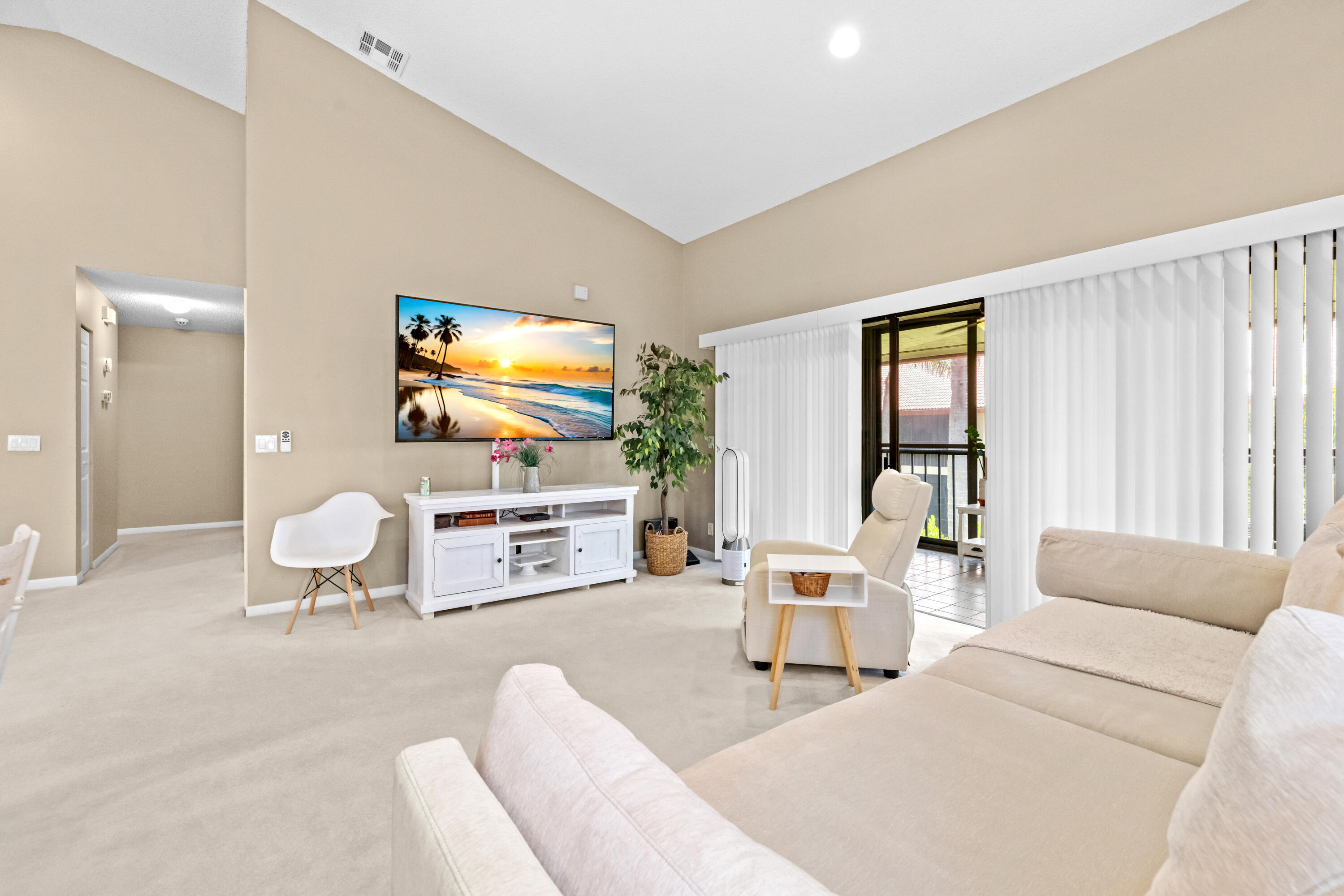 LEXINGTON CLUB VILLAS CONDO - Residential