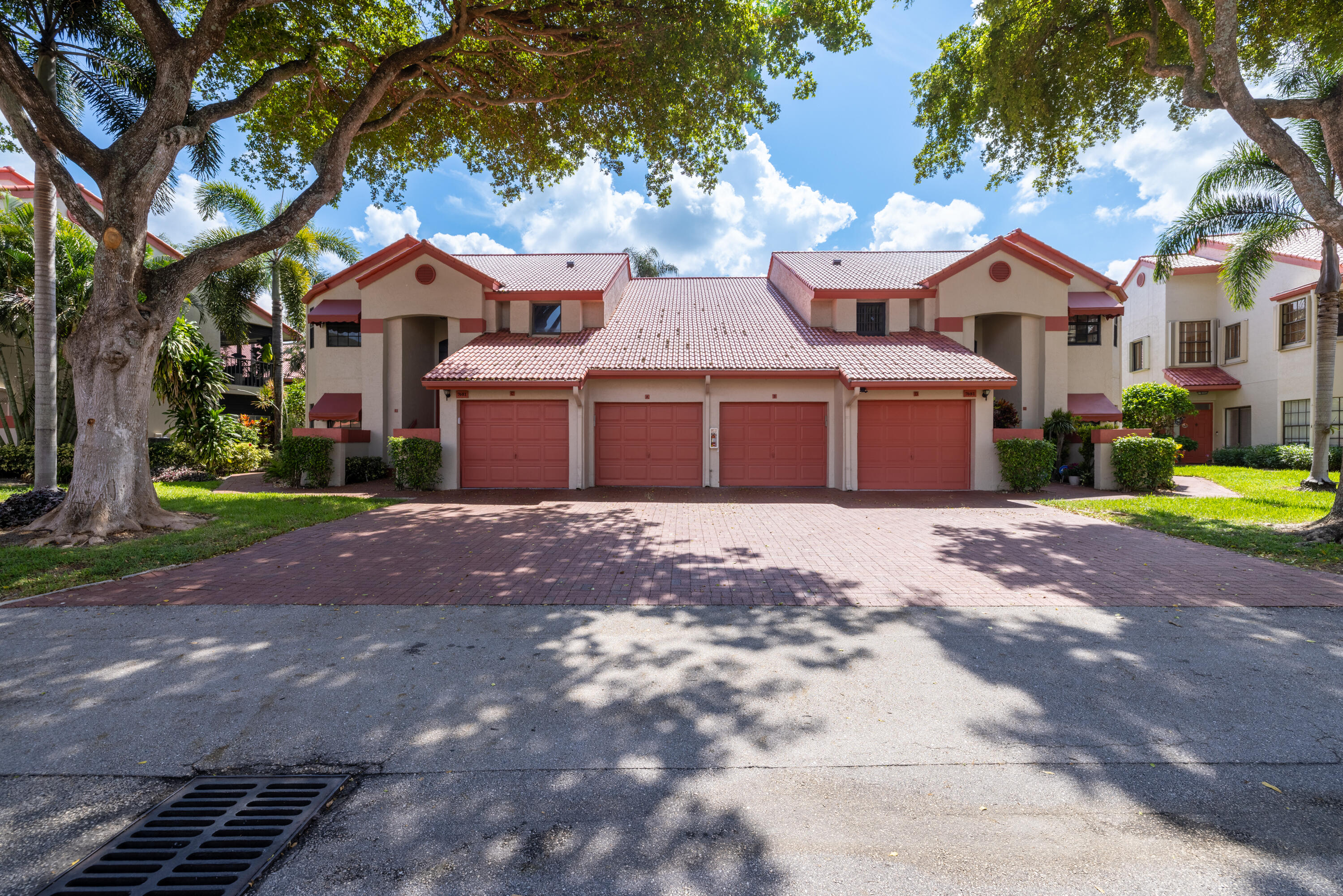 This beautiful 3bedroom, 2bath, secondfloor coach home offers a bright, open living space with vaulted ceilings. It features NEW IMPACT WINDOWS (2025), newer AC (2024), and a new water heater (2025). The chef's kitchen includes upgraded cabinets topped with moldings, newer stainless steel appliances, convenient pull-out drawers in the pantry, wood flooring, and updated fans. The primary and guest spaces offer excellent storage, including a bonus closet in the 1car garage. The guest bath has an updated vanity, fixtures, and lighting. The enclosed, air-conditioned lanai with ceiling fans is a comfortable extension of the living area. The sellers, longtime seasonal owners, have maintained the property with care. Lexington Club offers a vibrant, resortstyle lifestyle with a great pool,  hot tub, sauna, tennis and pickleball courts, shuffleboard, shows, seasonal events, clubs, fitness classes, card games, and more. All measurements are approximate. Take a look at the 3D walkthrough.
