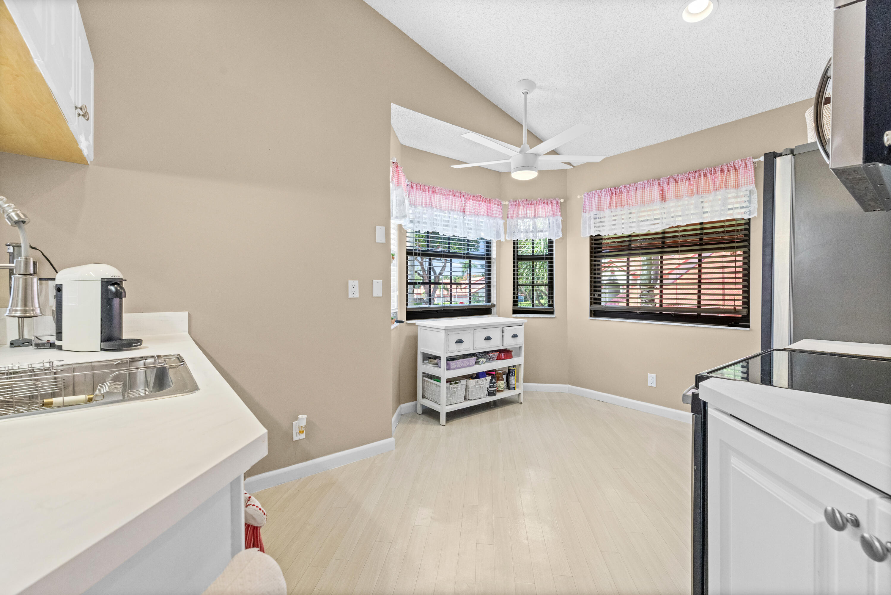 LEXINGTON CLUB VILLAS CONDO - Residential