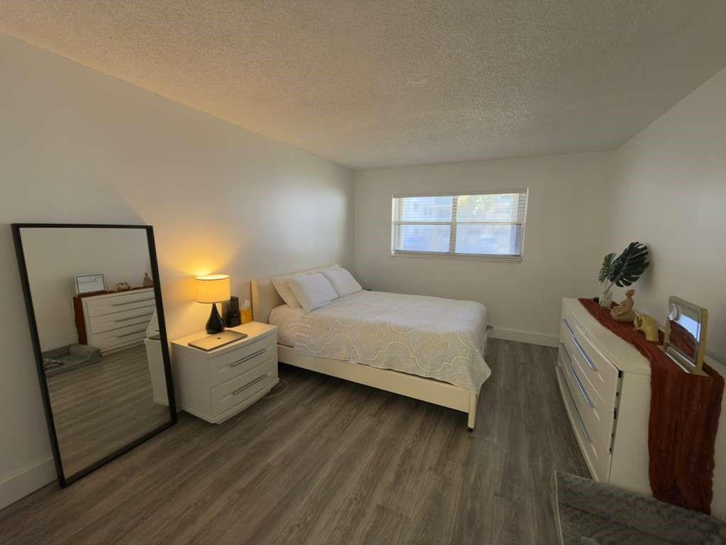 PARADISE GARDENS IV INC CONDO - Residential