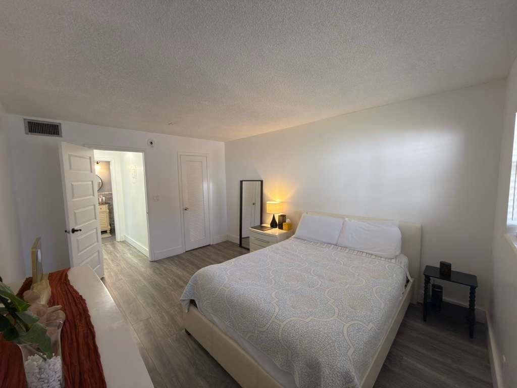 PARADISE GARDENS IV INC CONDO - Residential
