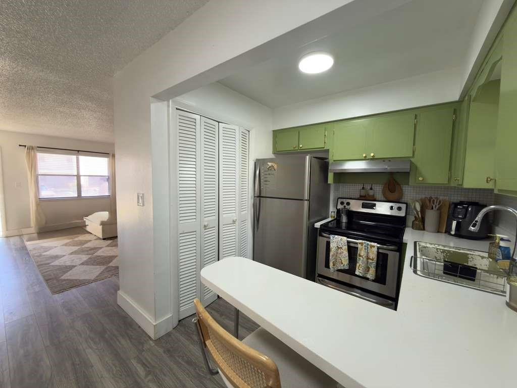 PARADISE GARDENS IV INC CONDO - Residential