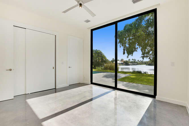HIBISCUS LAKE EST - Residential