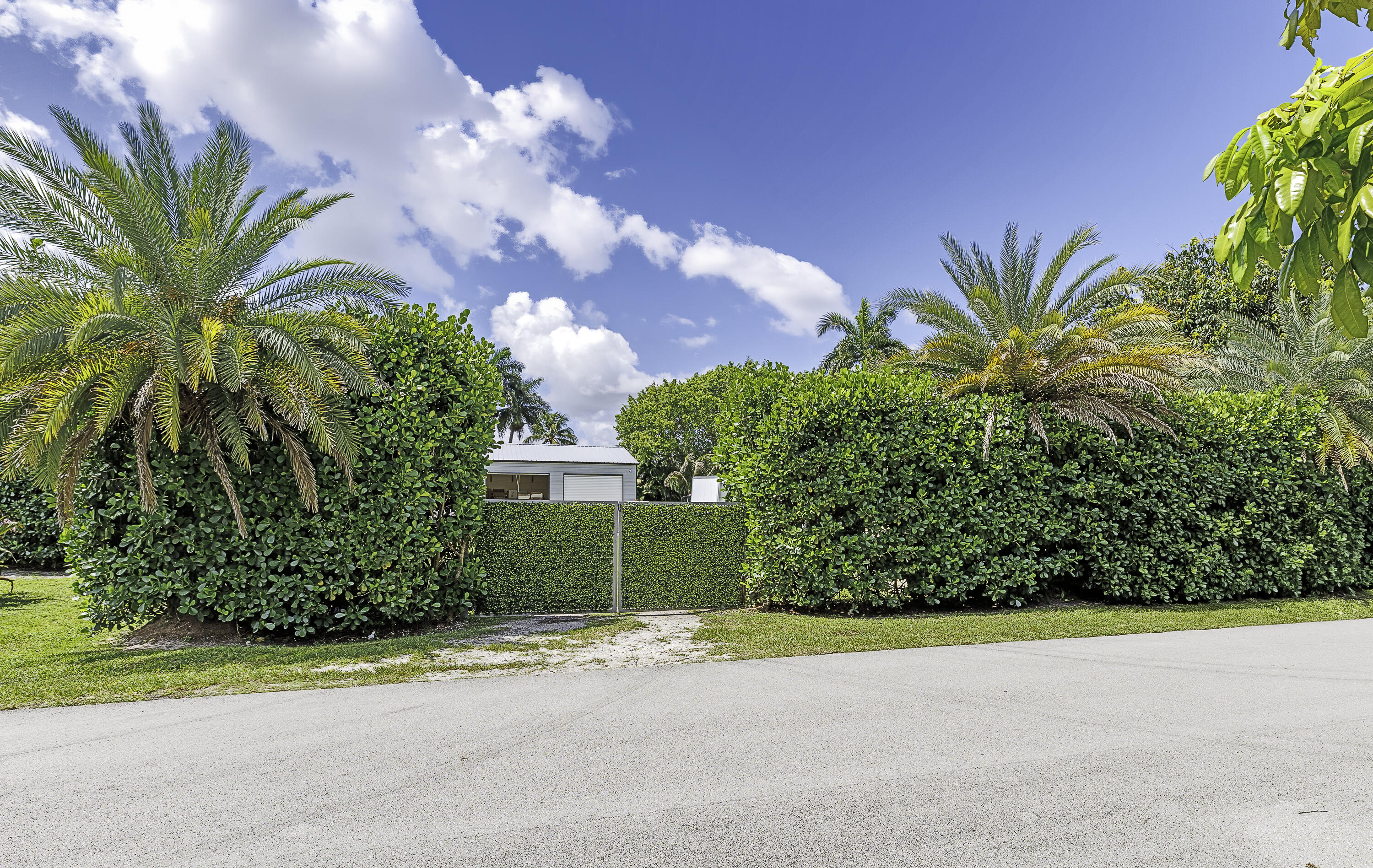 FLA FRUIT LANDS CO - Residential