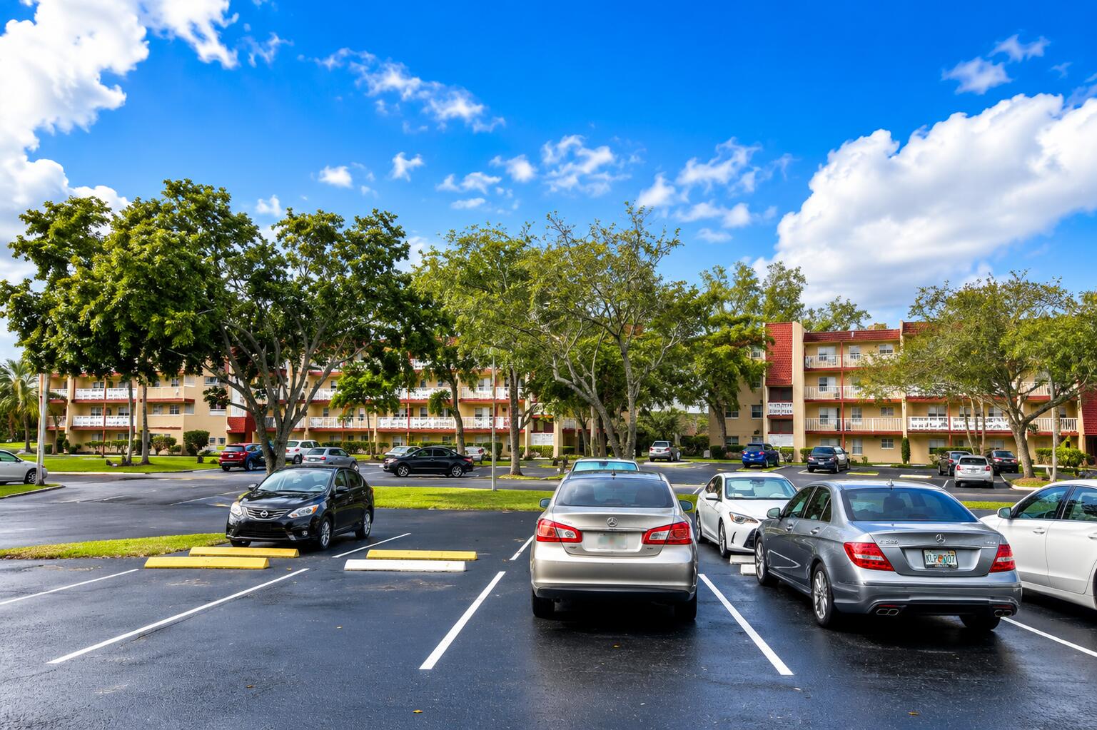 ORIOLE GOLF & TENNIS CLUB CONDO - Residential