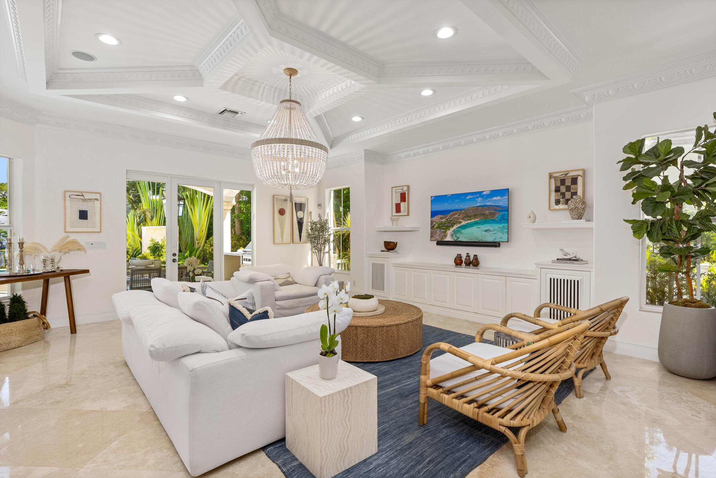 LAKE ROGERS ISLE - Residential