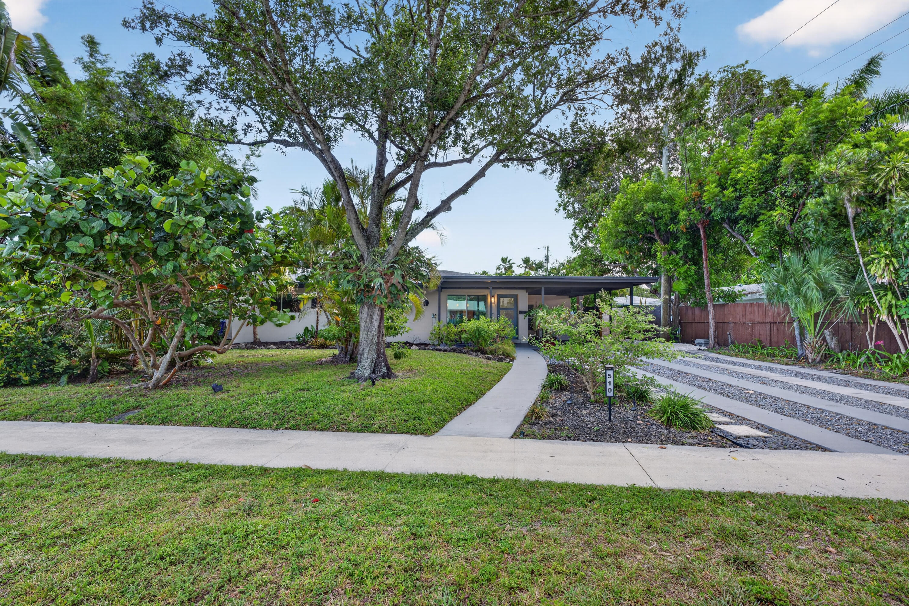 TOD ACRES COUNTRY CLUB SEC - Residential