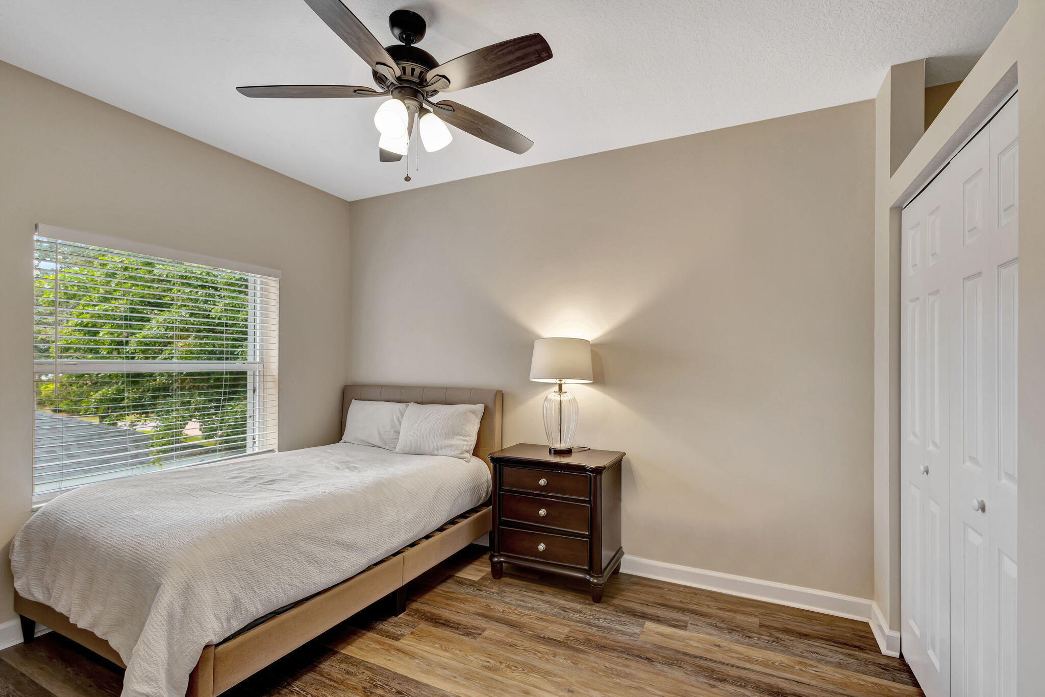 GREENVIEW SHORES 2 OF WELLINGTON - Residential Lease