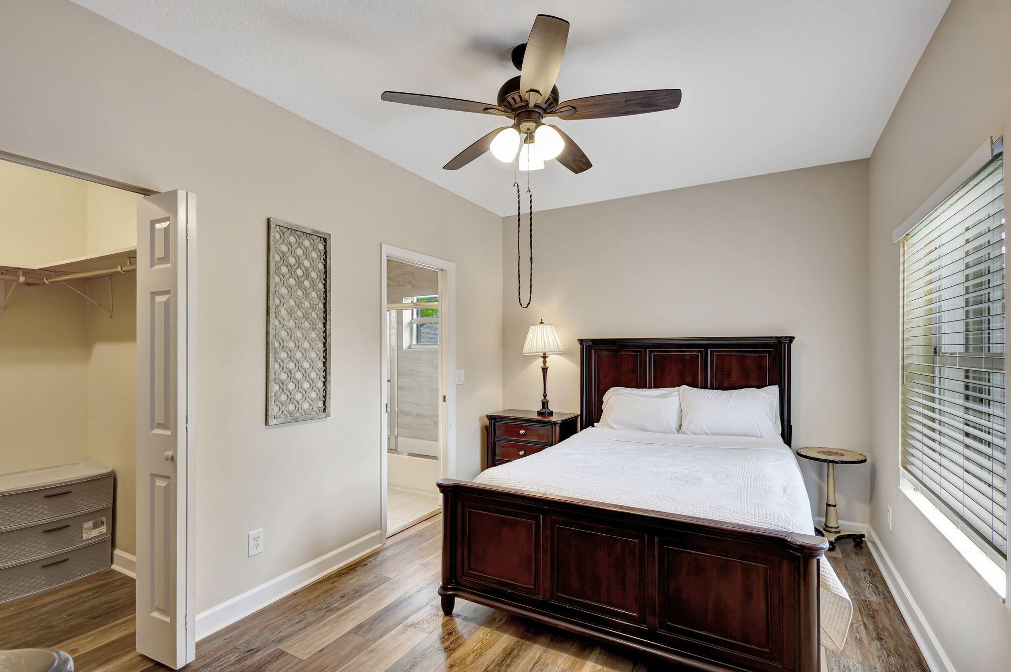 GREENVIEW SHORES 2 OF WELLINGTON - Residential Lease