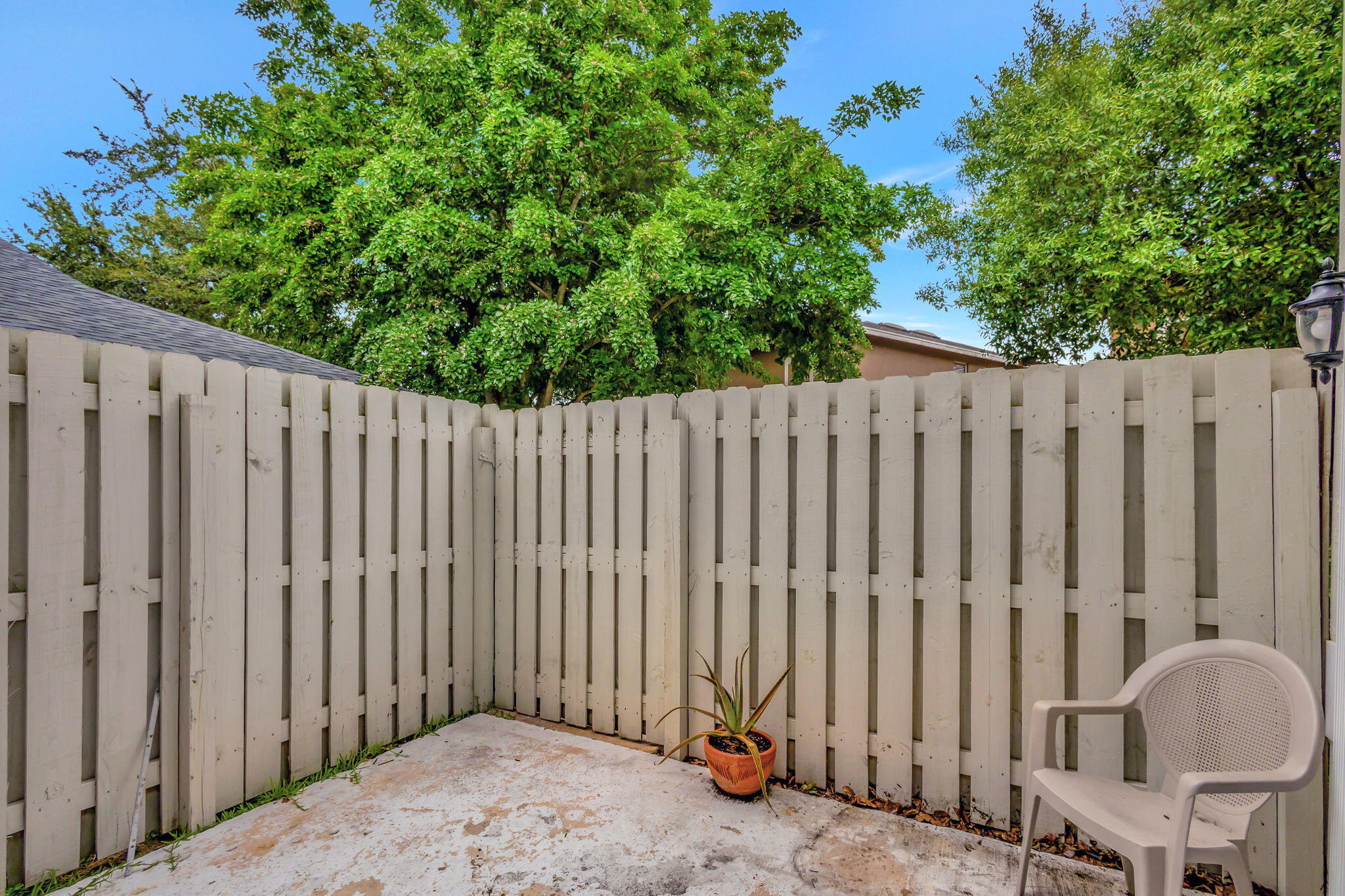 GREENVIEW SHORES 2 OF WELLINGTON - Residential Lease