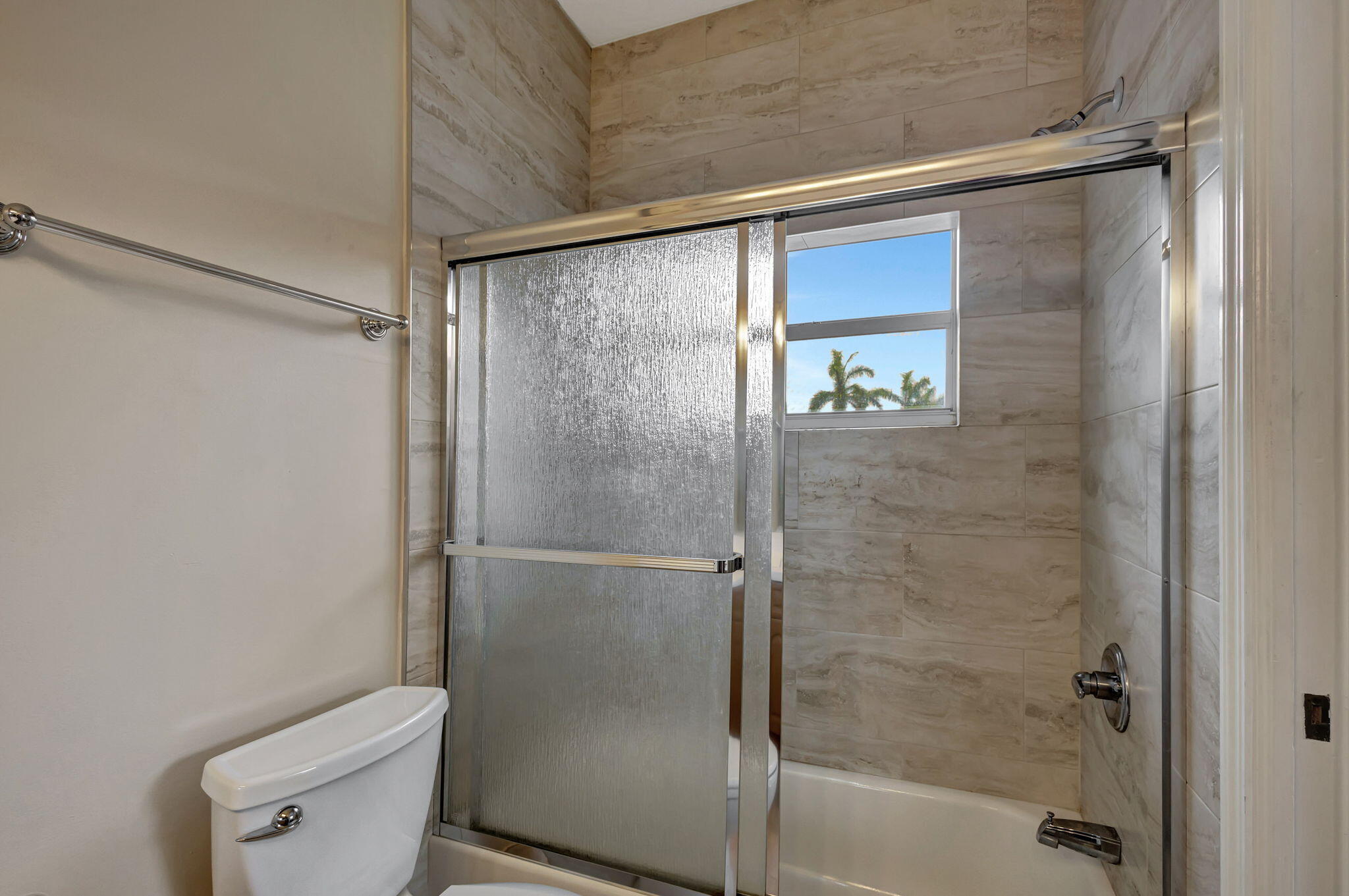 GREENVIEW SHORES 2 OF WELLINGTON - Residential Lease