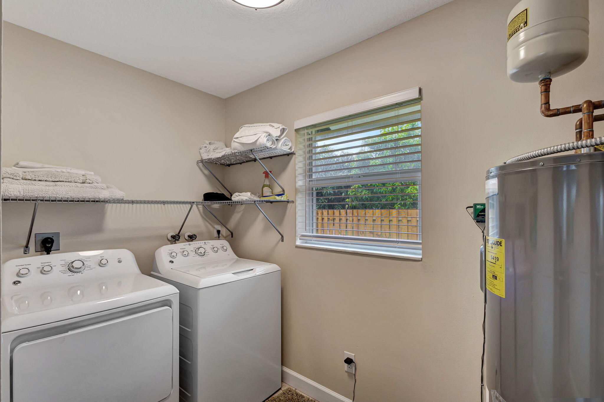 GREENVIEW SHORES 2 OF WELLINGTON - Residential Lease