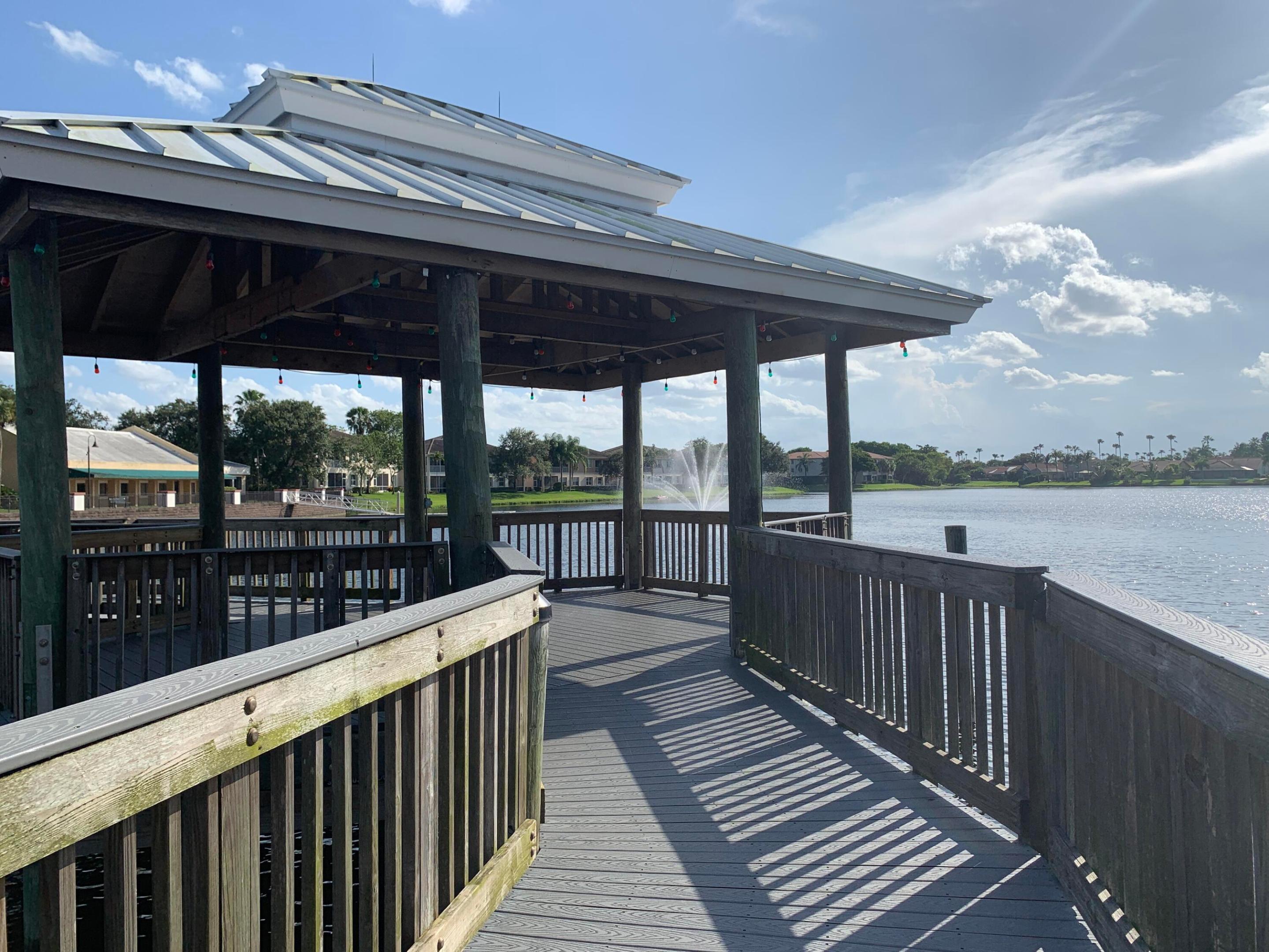 GREENVIEW SHORES 2 OF WELLINGTON - Residential Lease