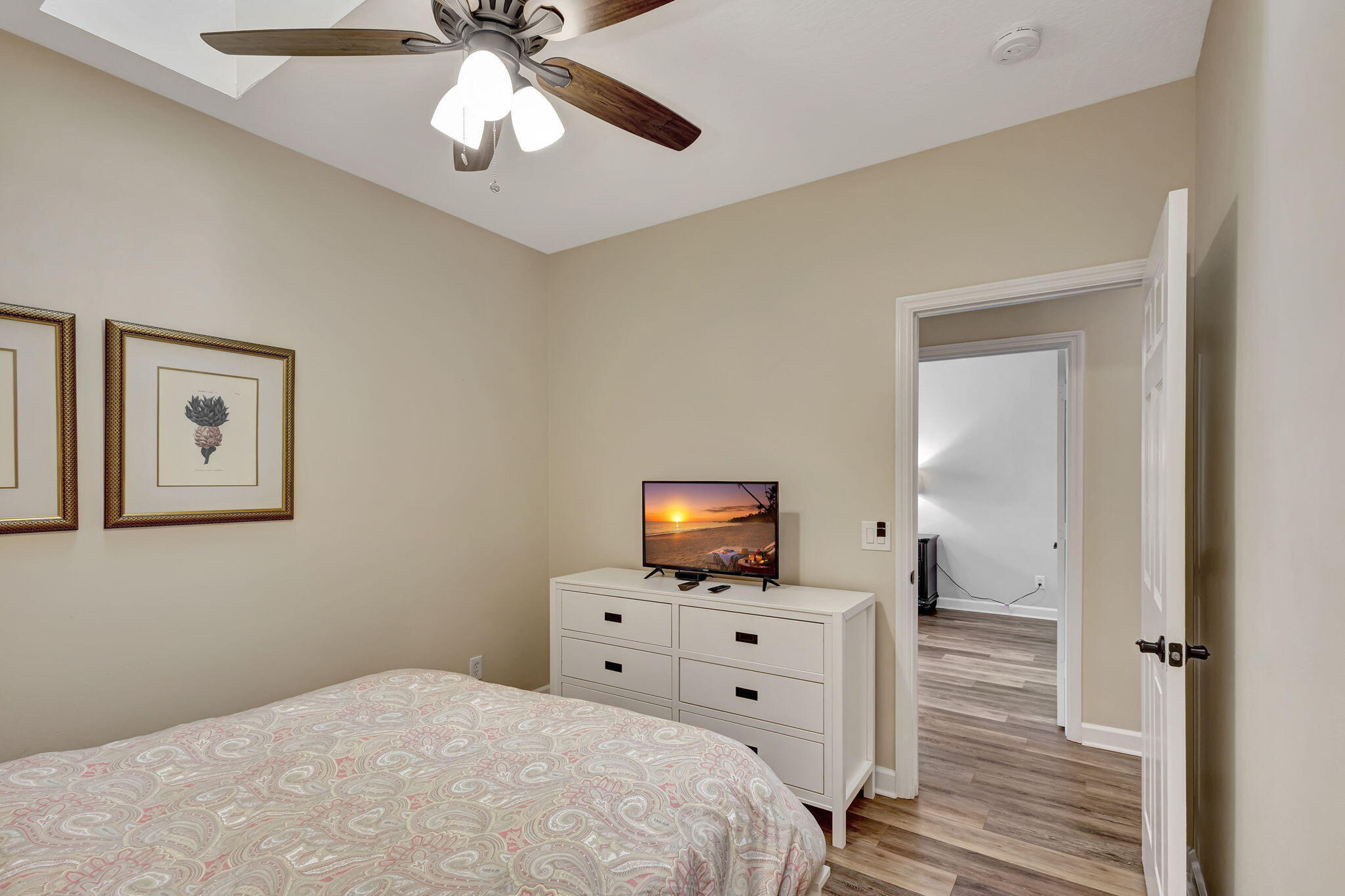 GREENVIEW SHORES 2 OF WELLINGTON - Residential Lease