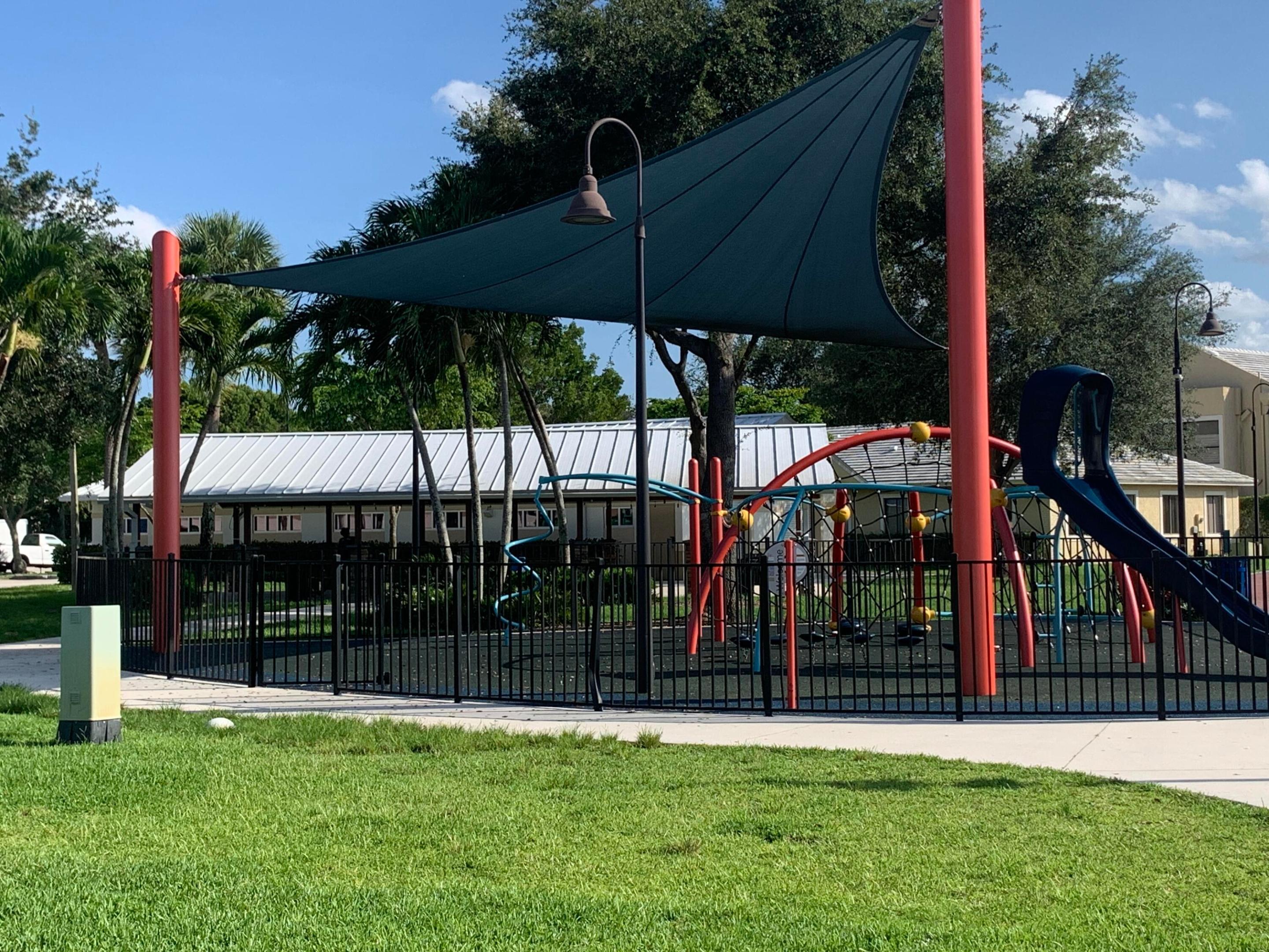 GREENVIEW SHORES 2 OF WELLINGTON - Residential Lease