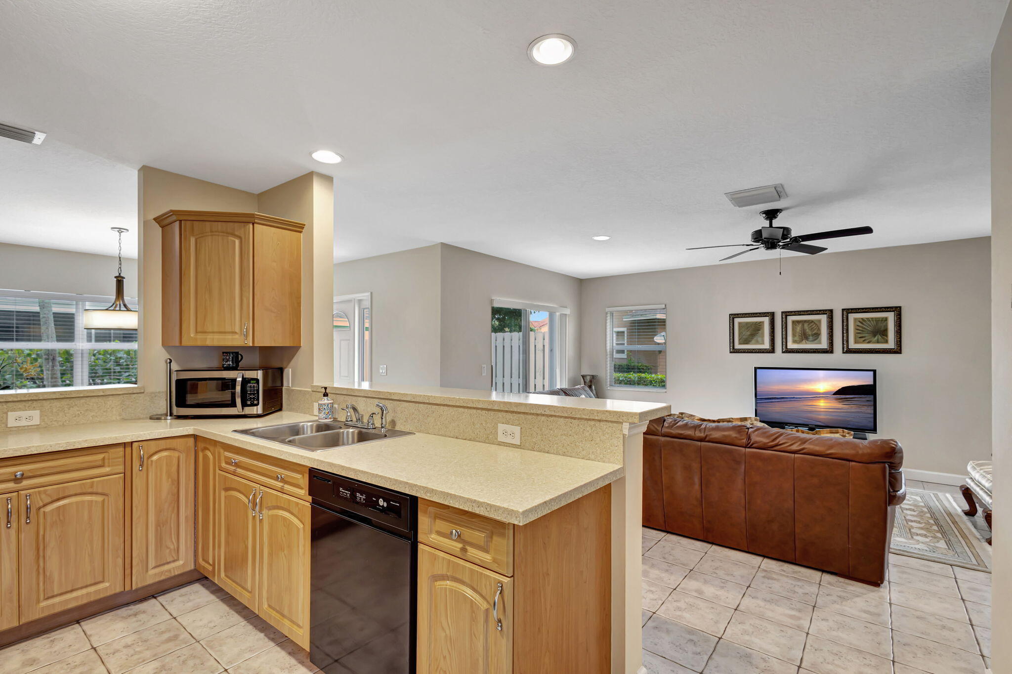 GREENVIEW SHORES 2 OF WELLINGTON - Residential Lease