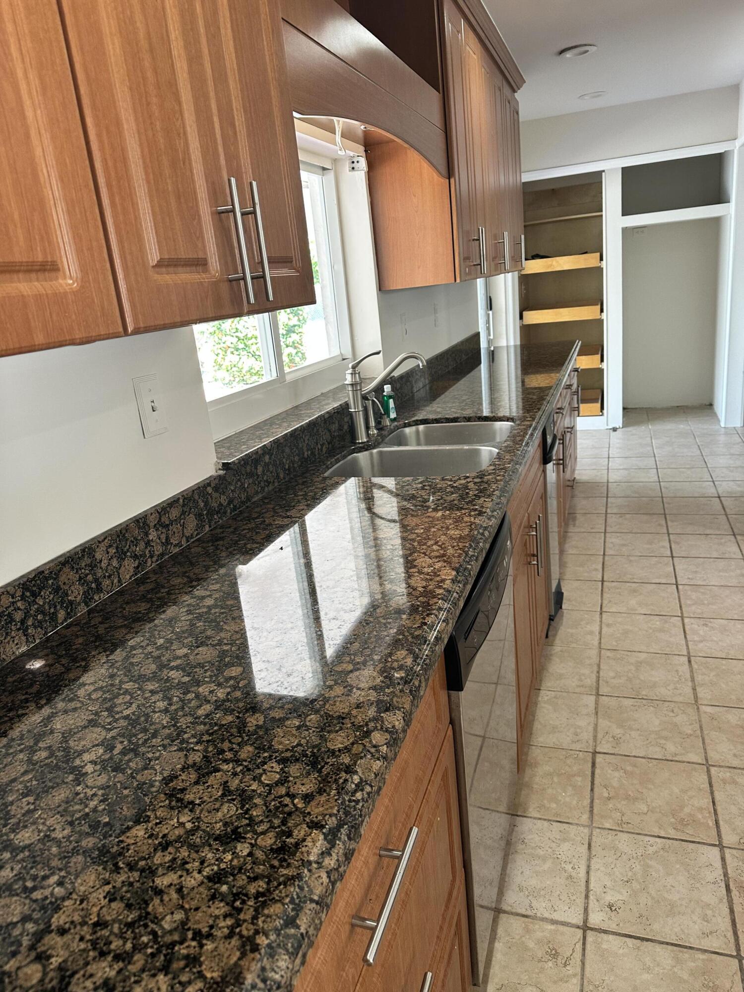 CHATHAM HILLS - Residential