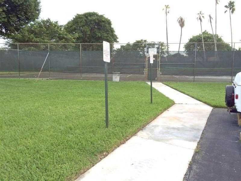 LAKEWOOD ON THE GREEN 1 - Residential