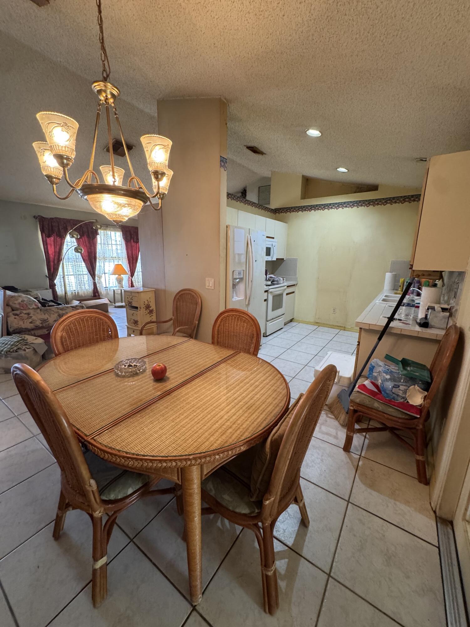 PORT ST LUCIE SECTION 8 - Residential